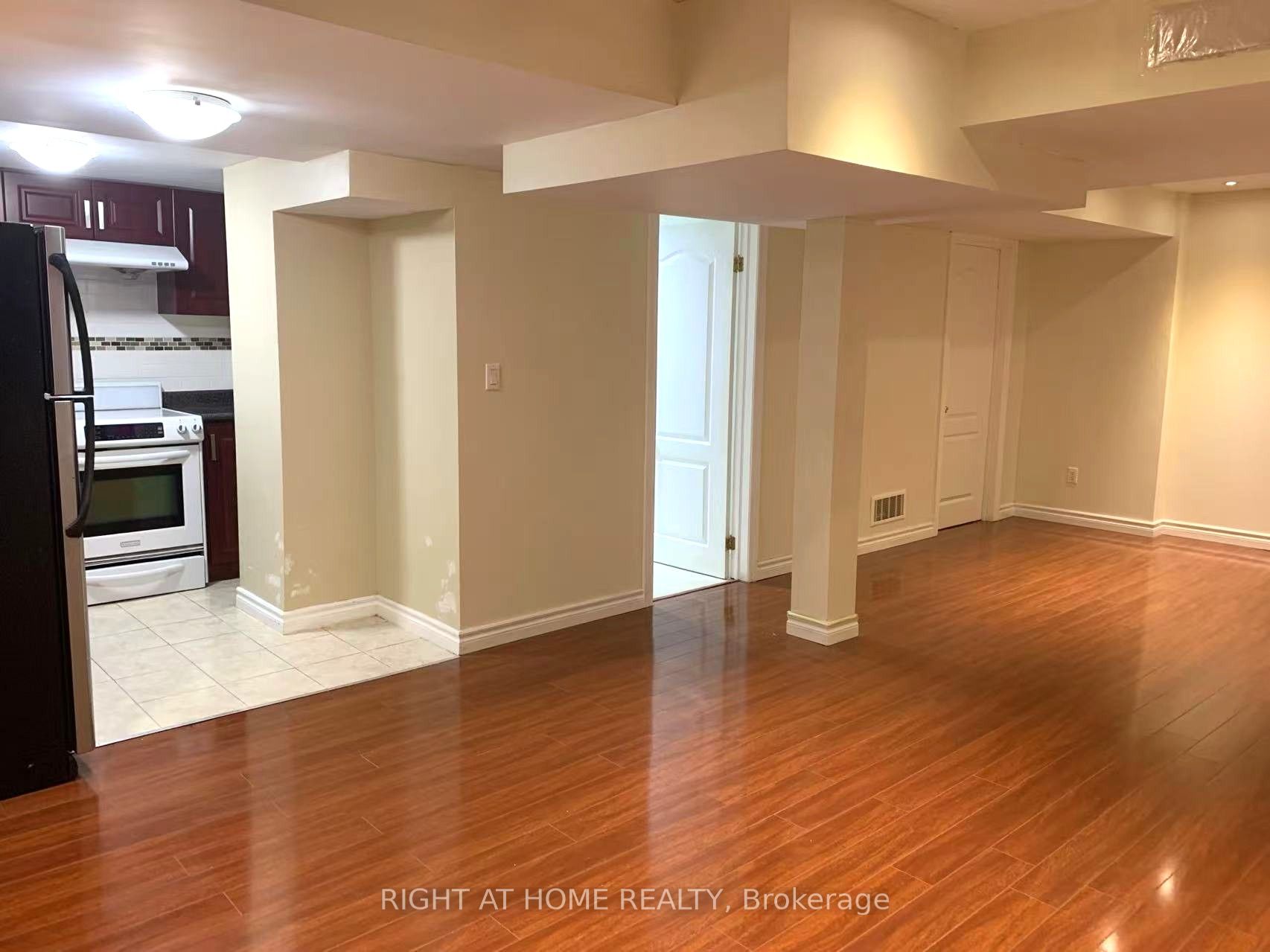 102 Rivington Avenue Property Photo 18