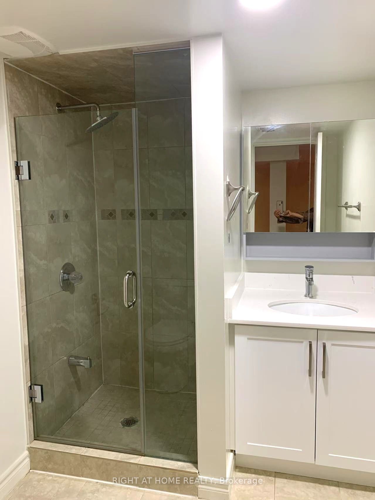 102 Rivington Avenue Property Photo 21