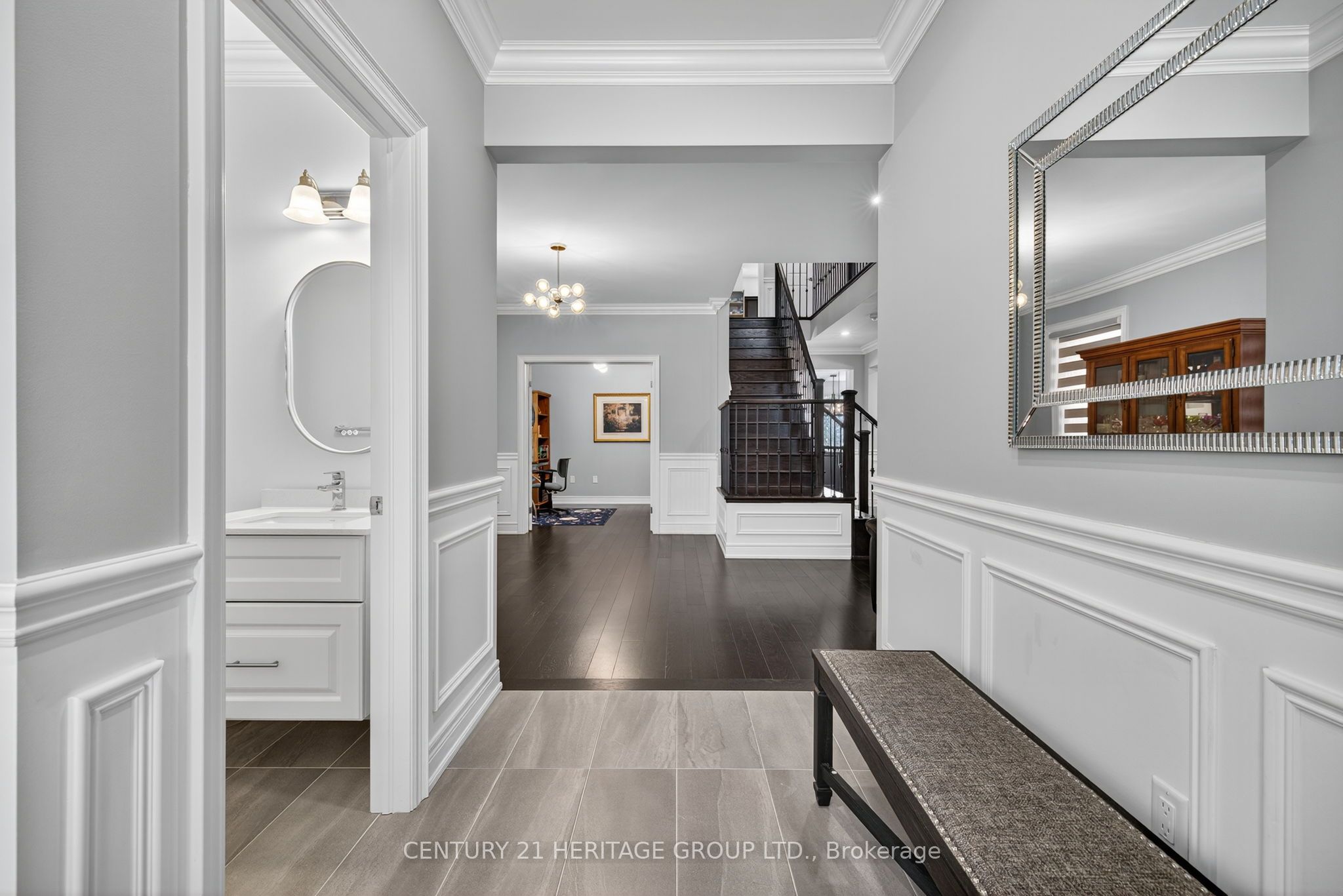 81 Wandering Glider Trail Property Photo 3