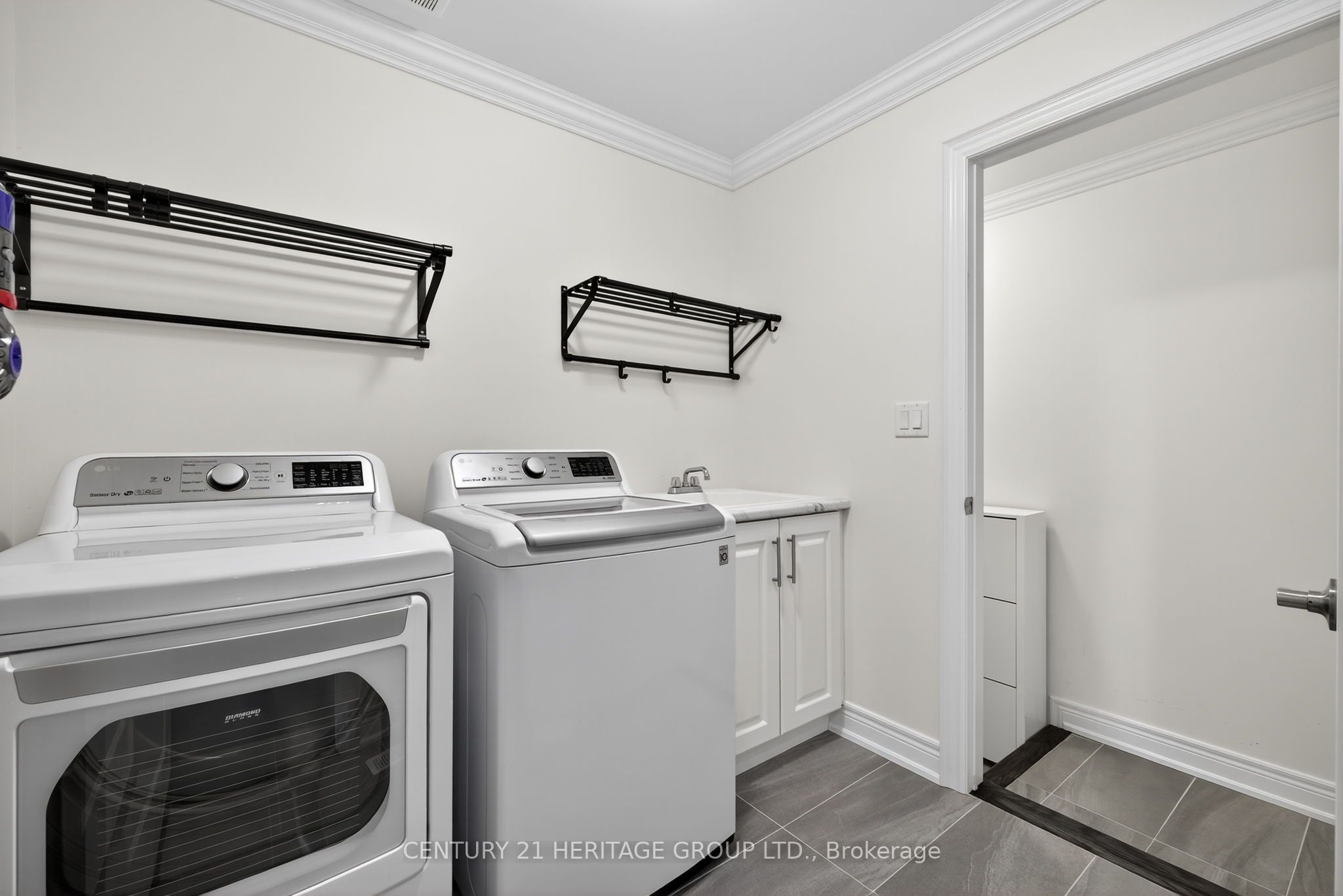 81 Wandering Glider Trail Property Photo 18