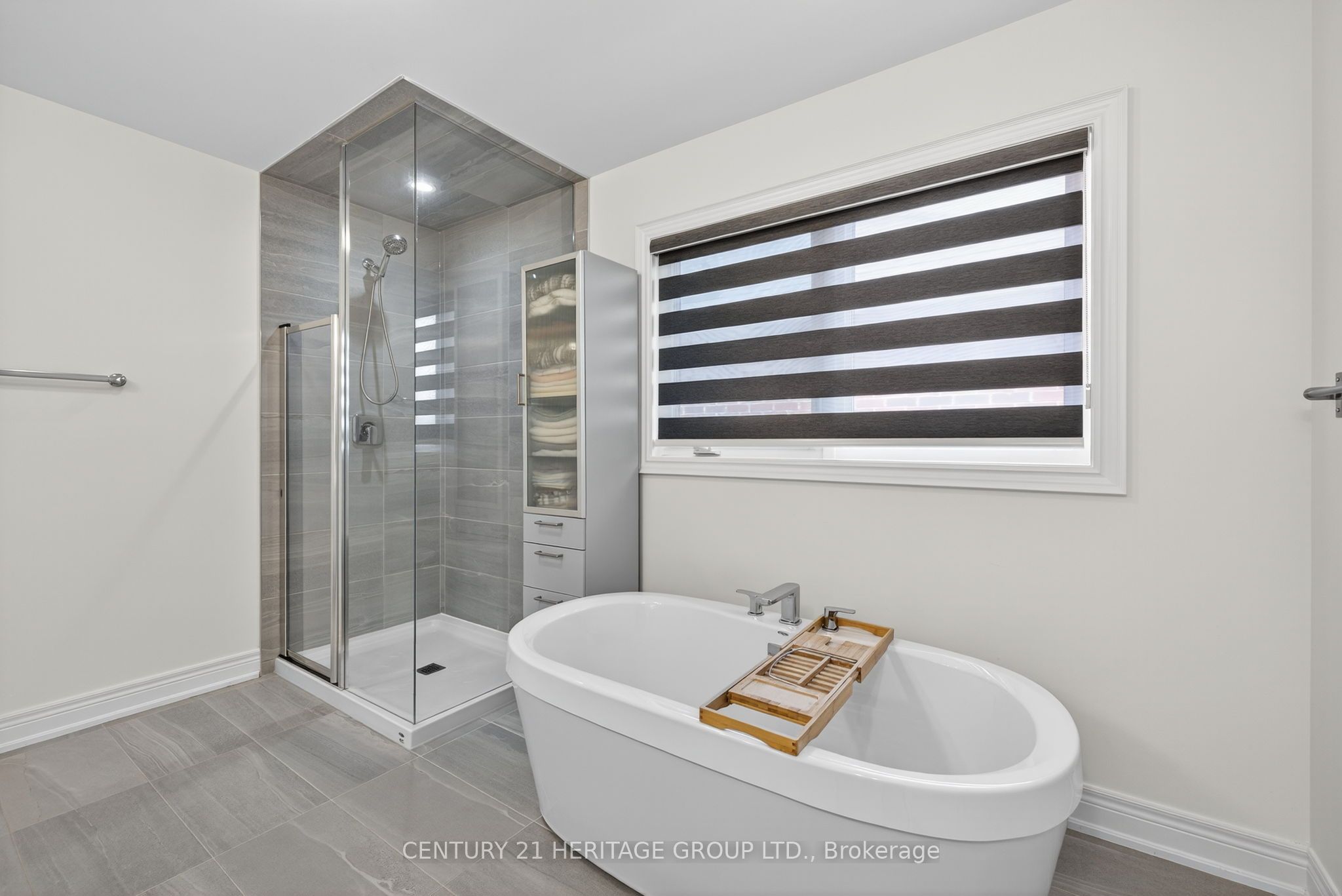 81 Wandering Glider Trail Property Photo 32