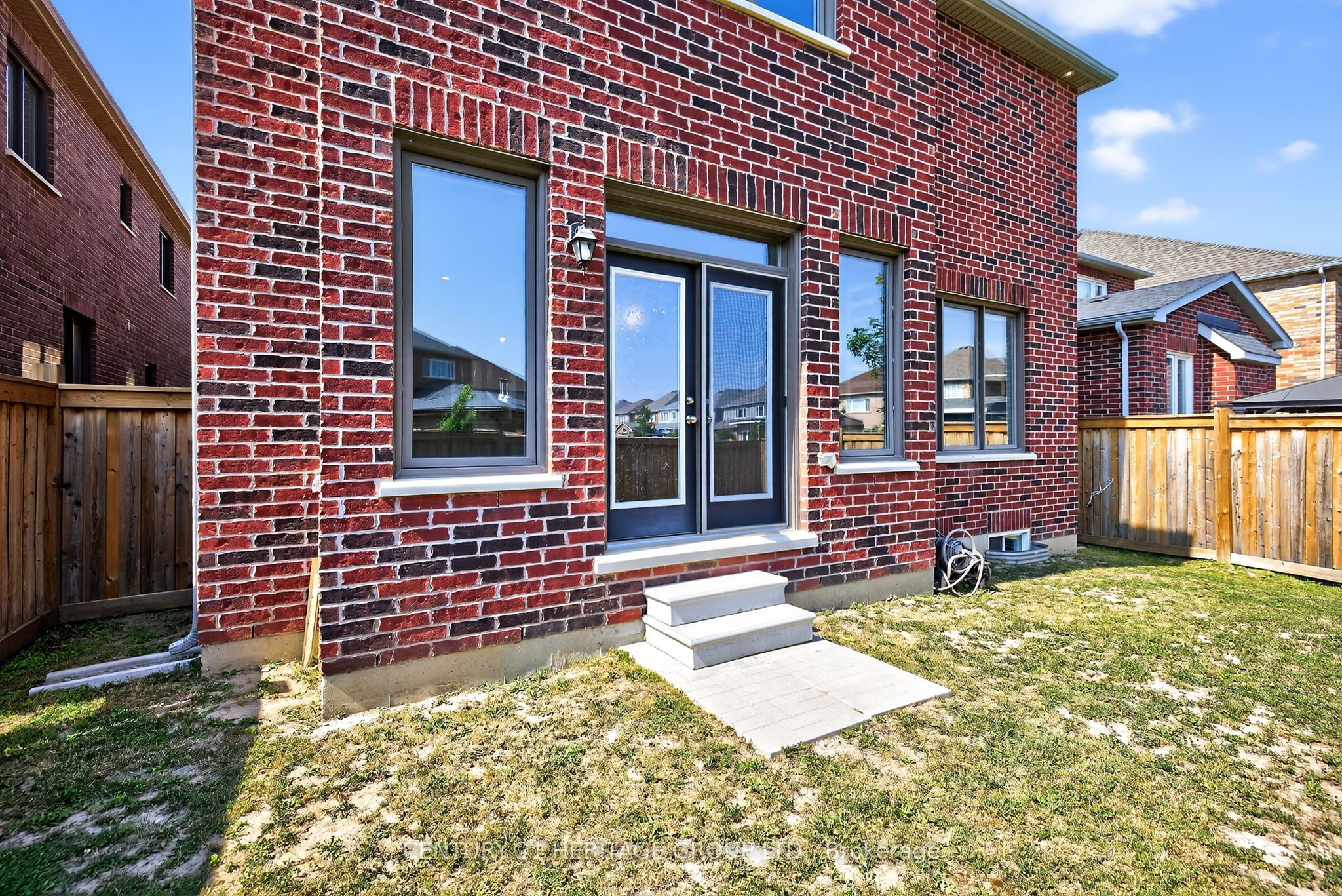 81 Wandering Glider Trail Property Photo 33