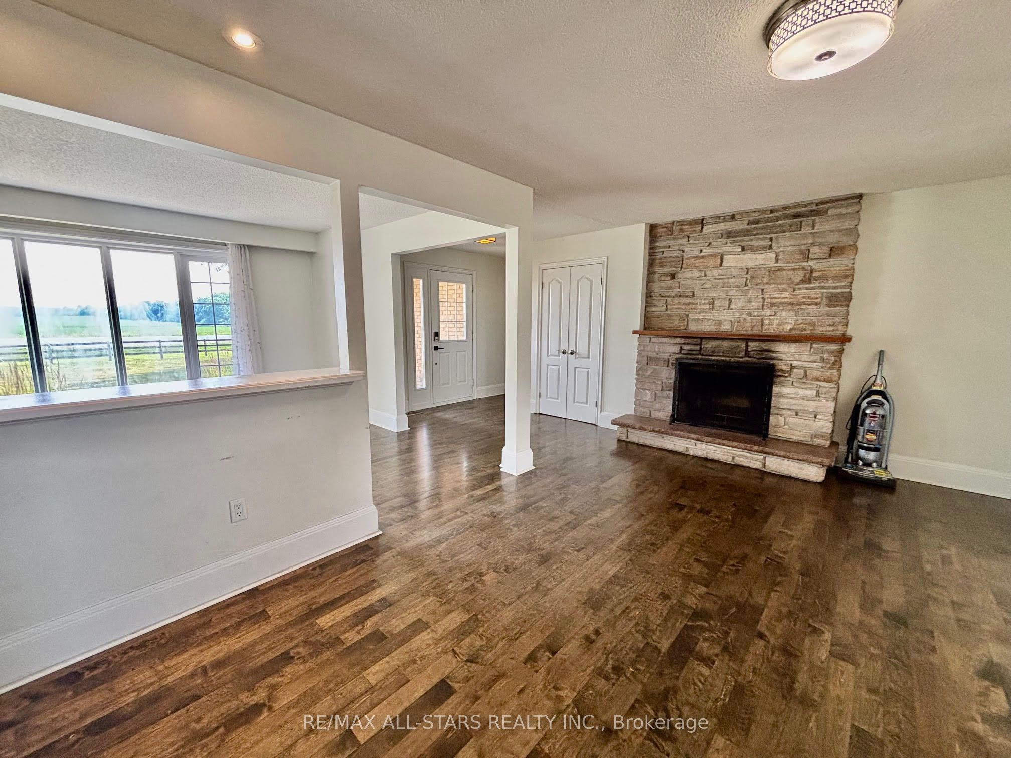 11648 Kennedy Road Property Photo 3