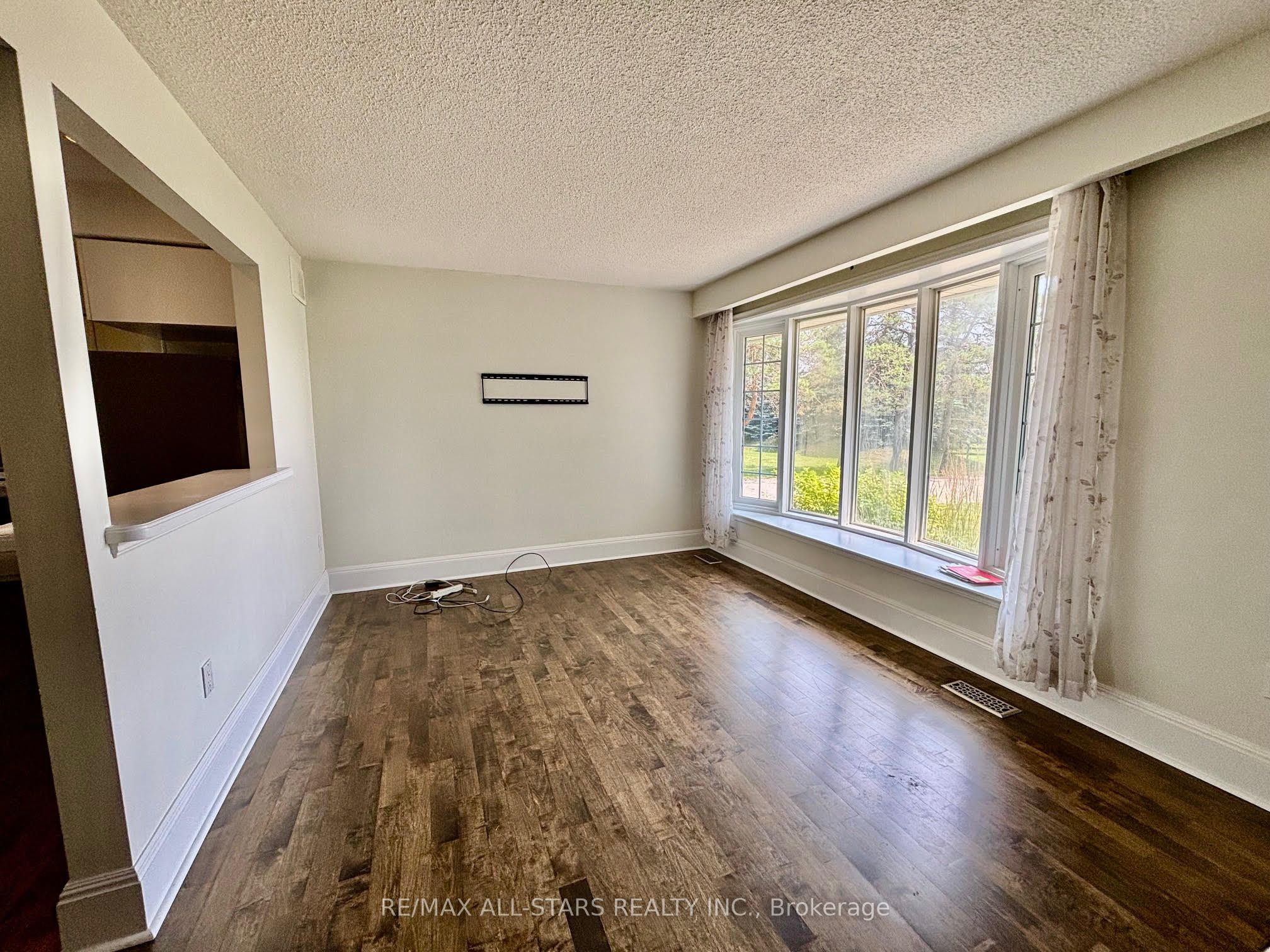 11648 Kennedy Road Property Photo 4