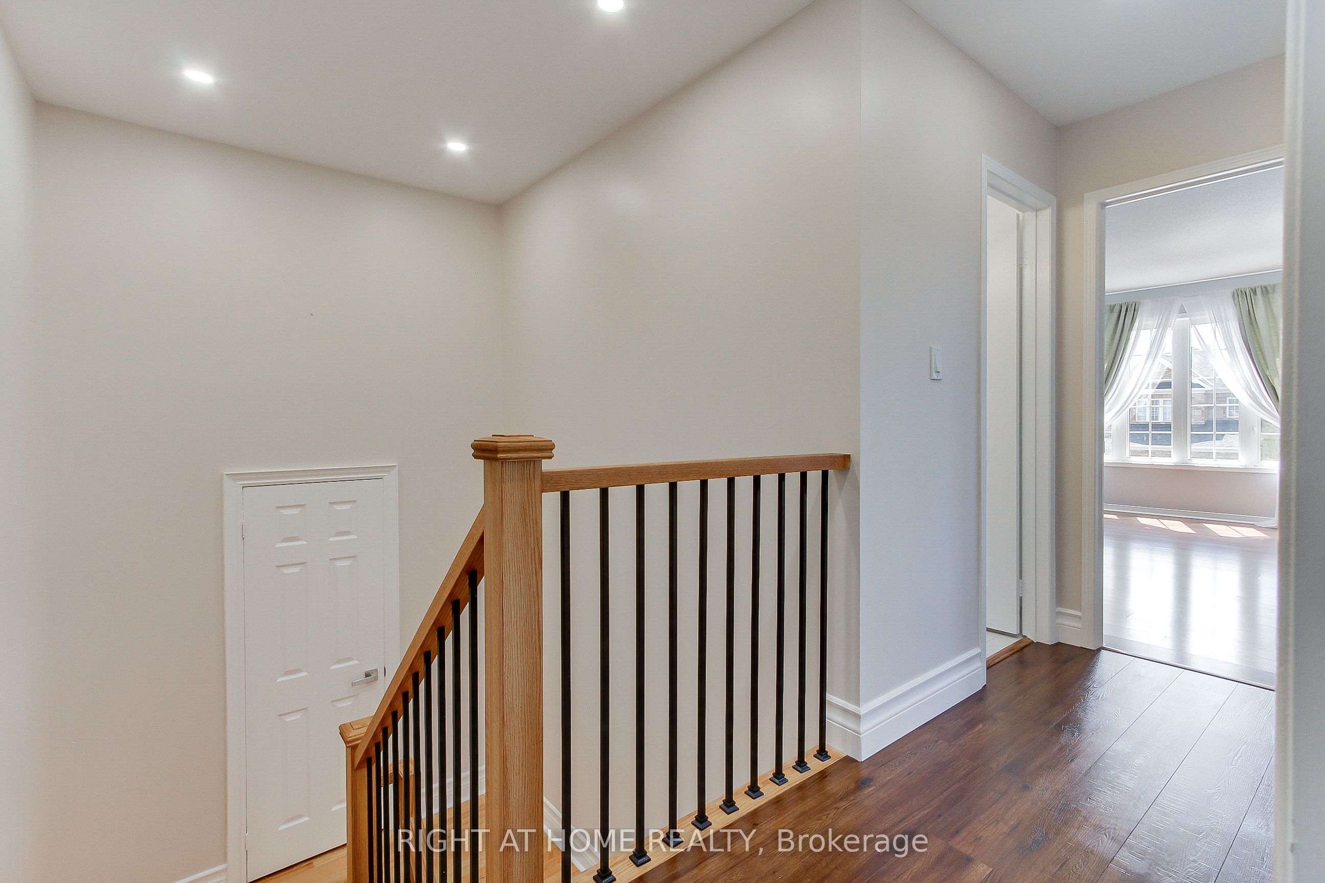 23 Maffey Crescent E Property Photo 24
