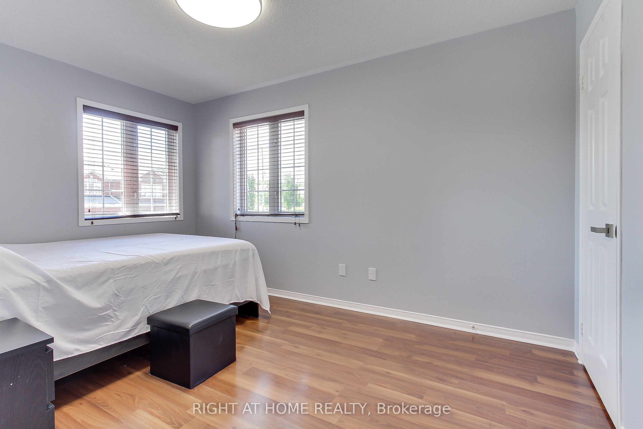 23 Maffey Crescent E Property Photo 35