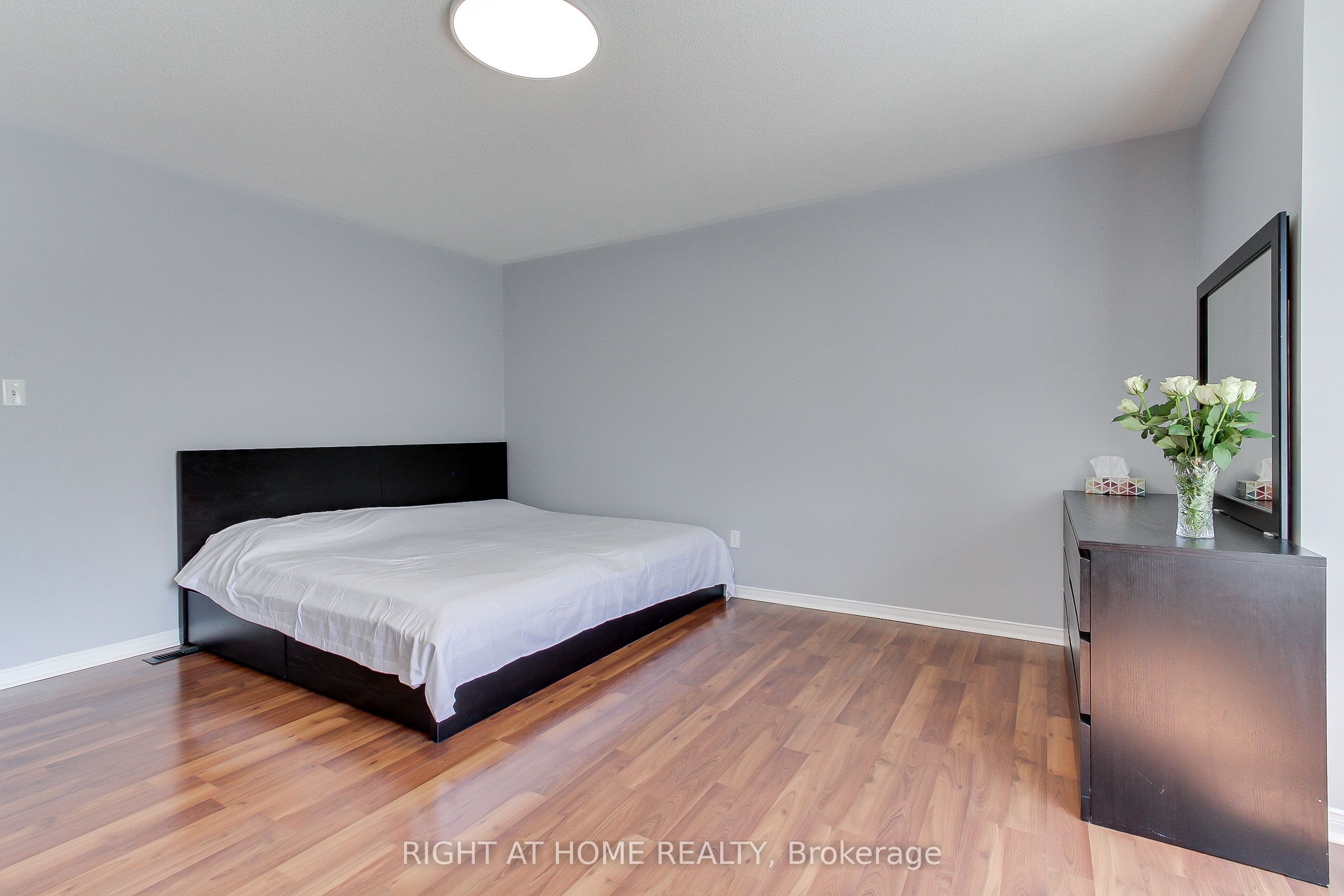 23 Maffey Crescent E Property Photo 37