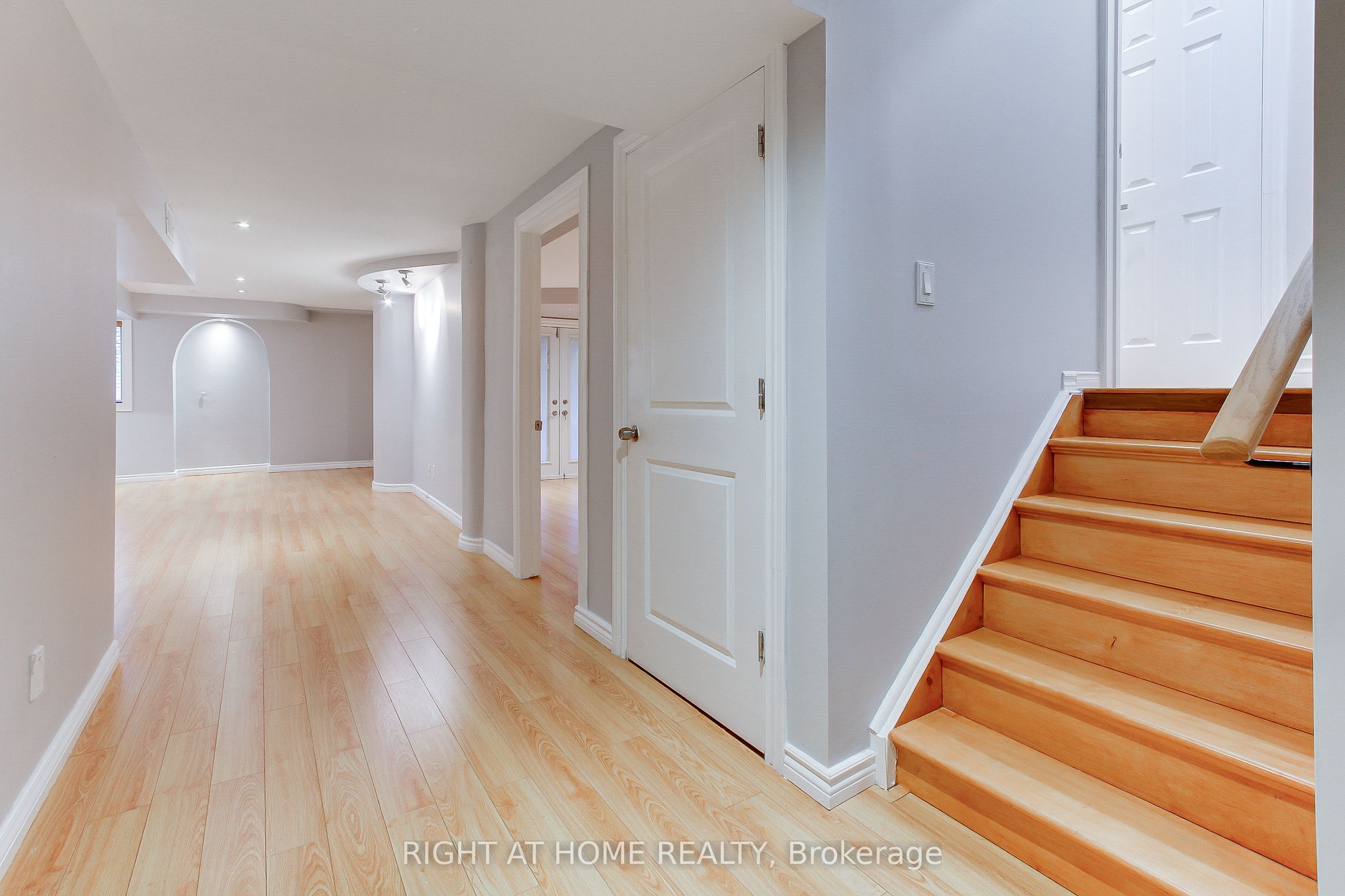 23 Maffey Crescent E Property Photo 40