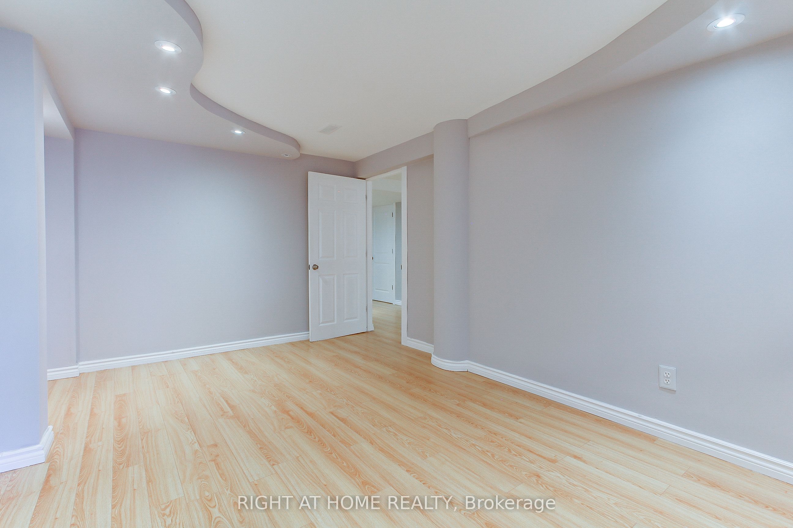 23 Maffey Crescent E Property Photo 45