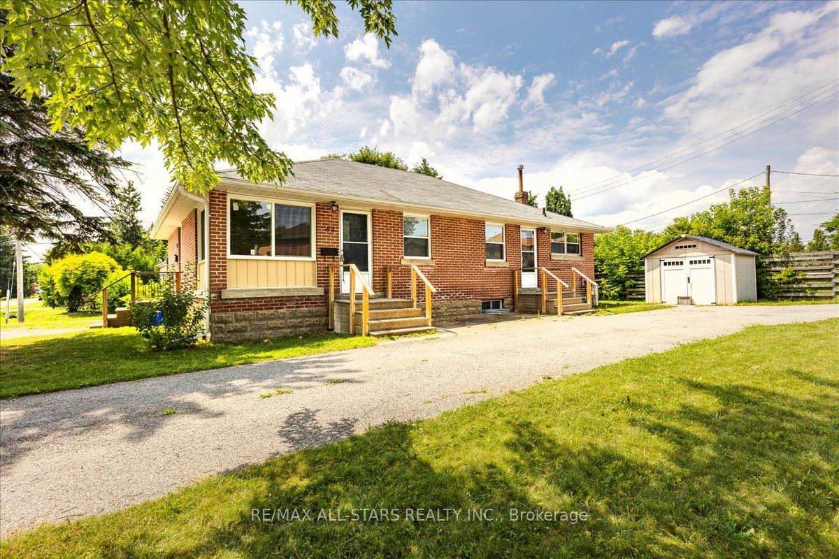 84 Metro Rd N Property Photo 1