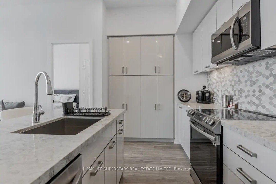 415 Sea Ray Avenue 407 Property Photo 1