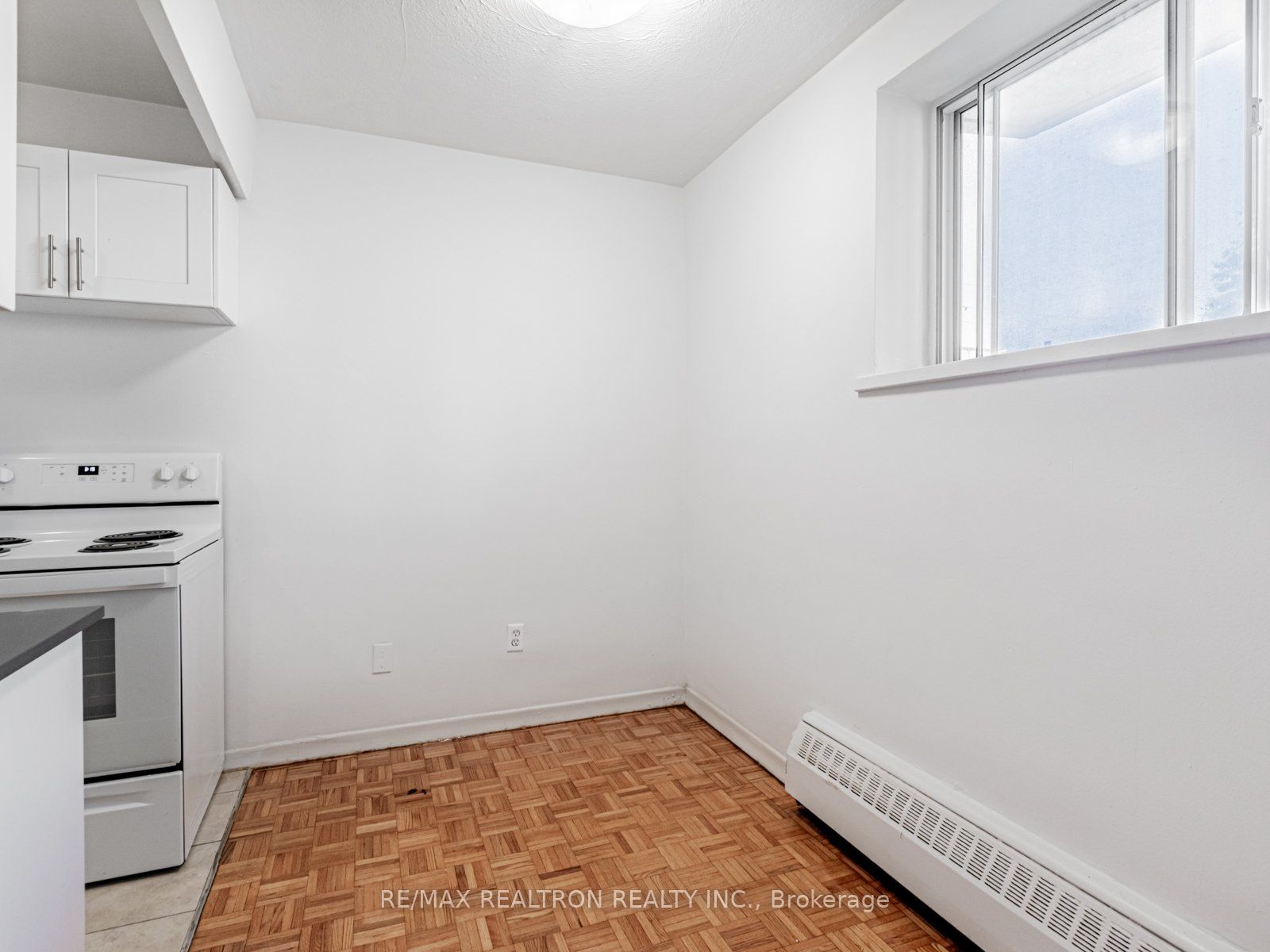 165 Colborne Avenue 405 Property Photo 12