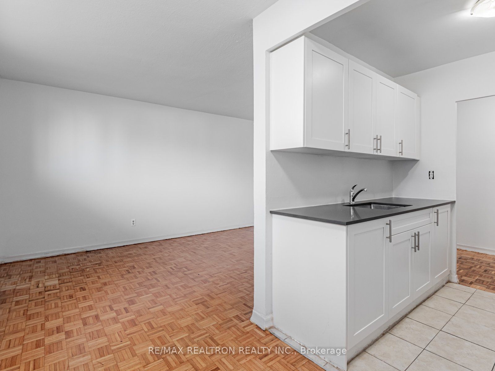 165 Colborne Avenue 405 Property Photo 13