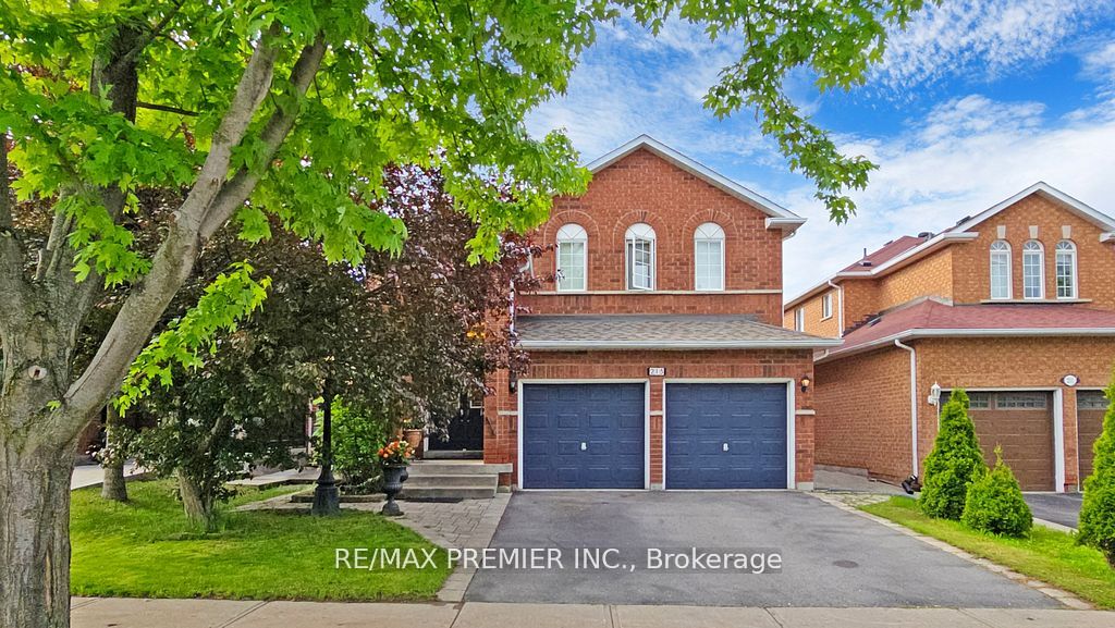 215 Drummond Drive Property Photo 1