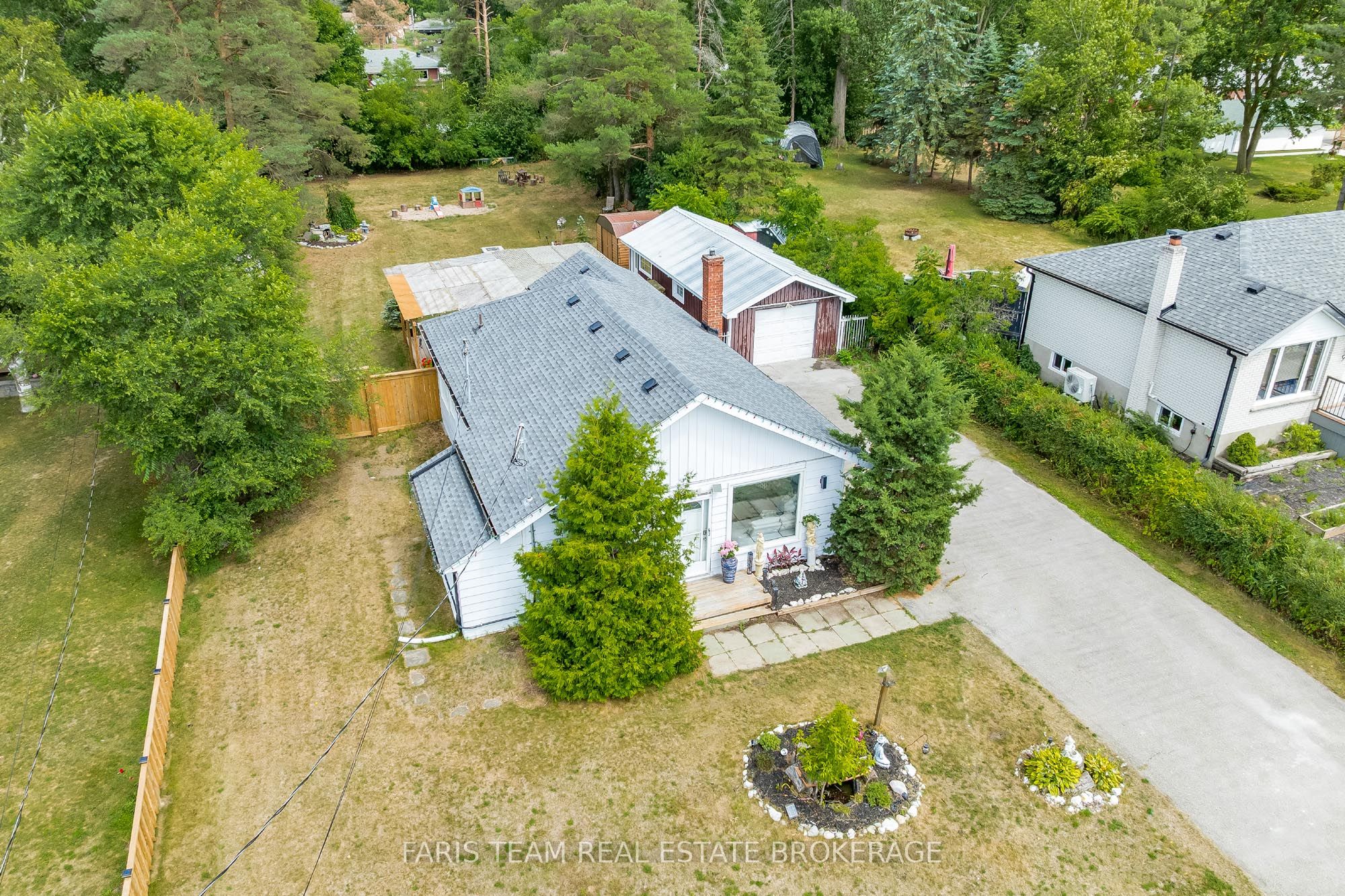 11 Park Avenue Property Photo 1