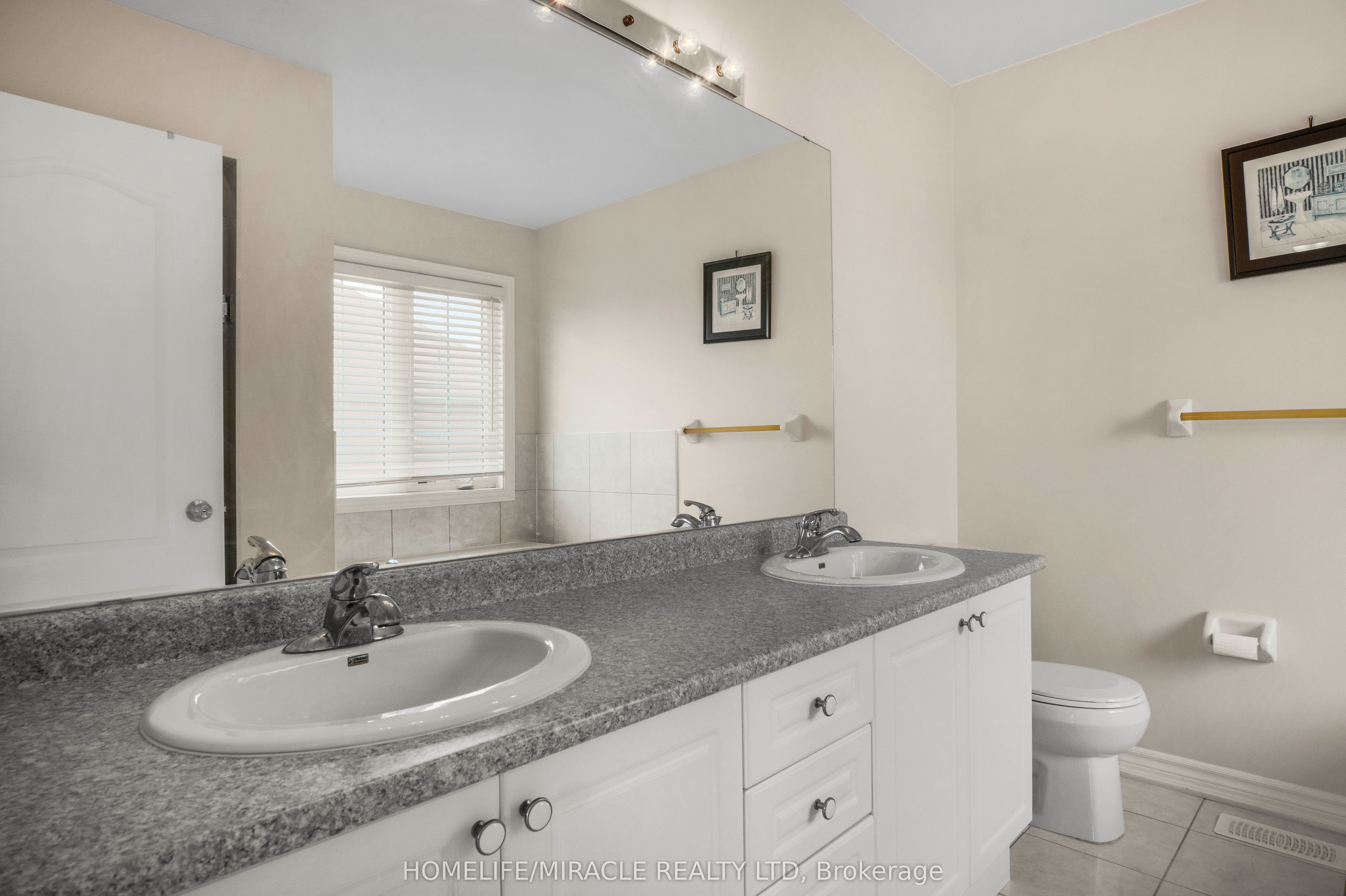 2215 Dawson Crescent Property Photo 30