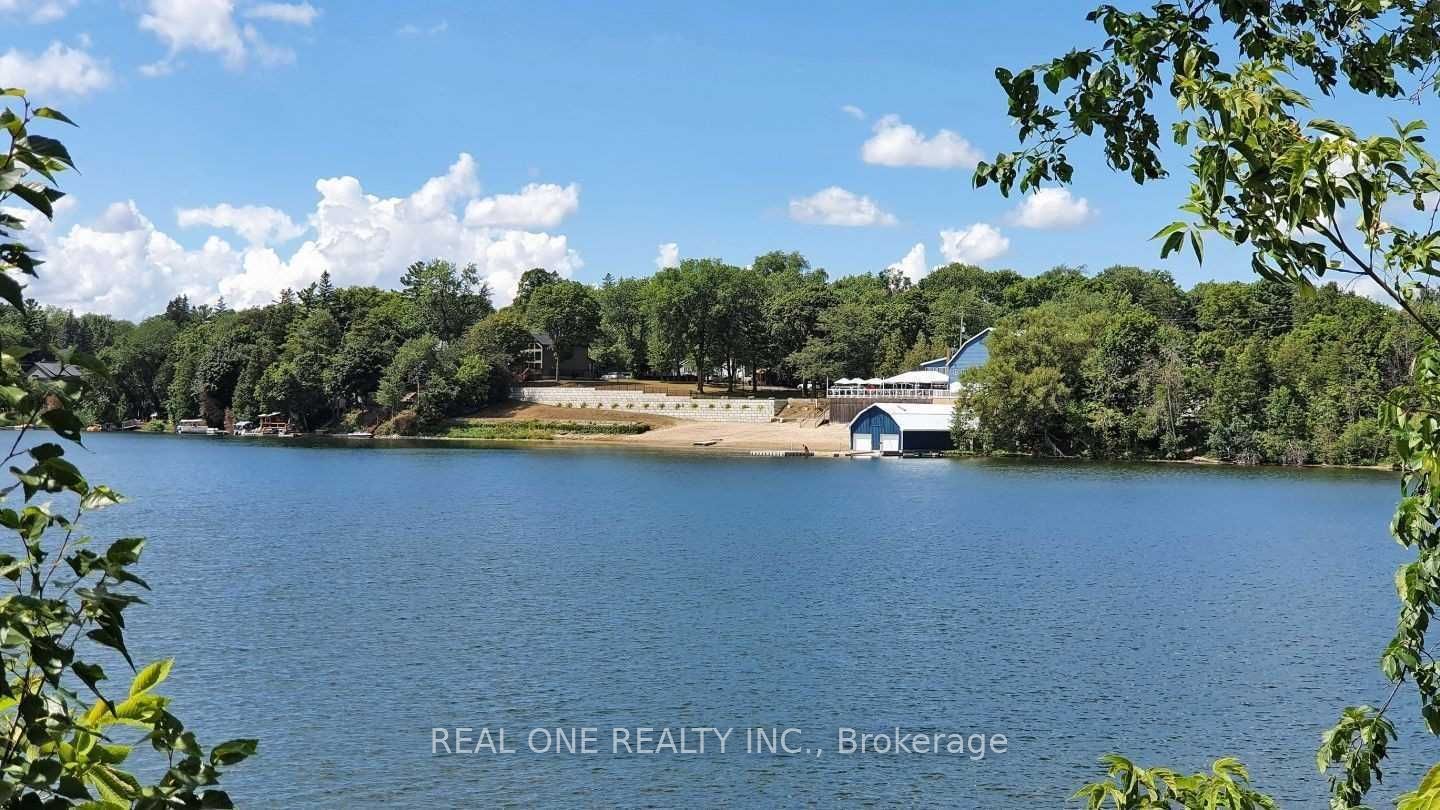 14833 Ninth Line Property Photo 1