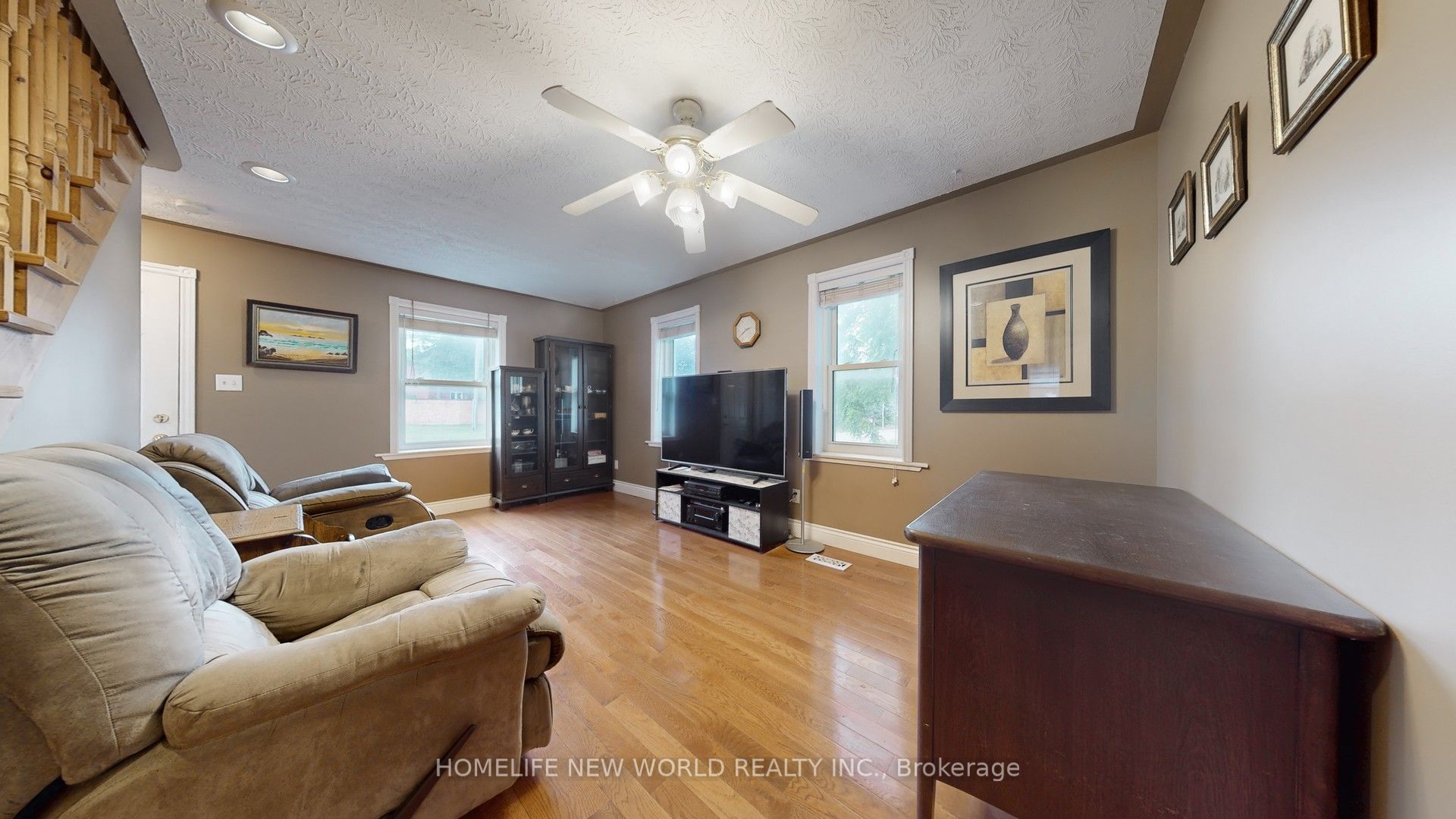 18770 Leslie Street Property Photo 14