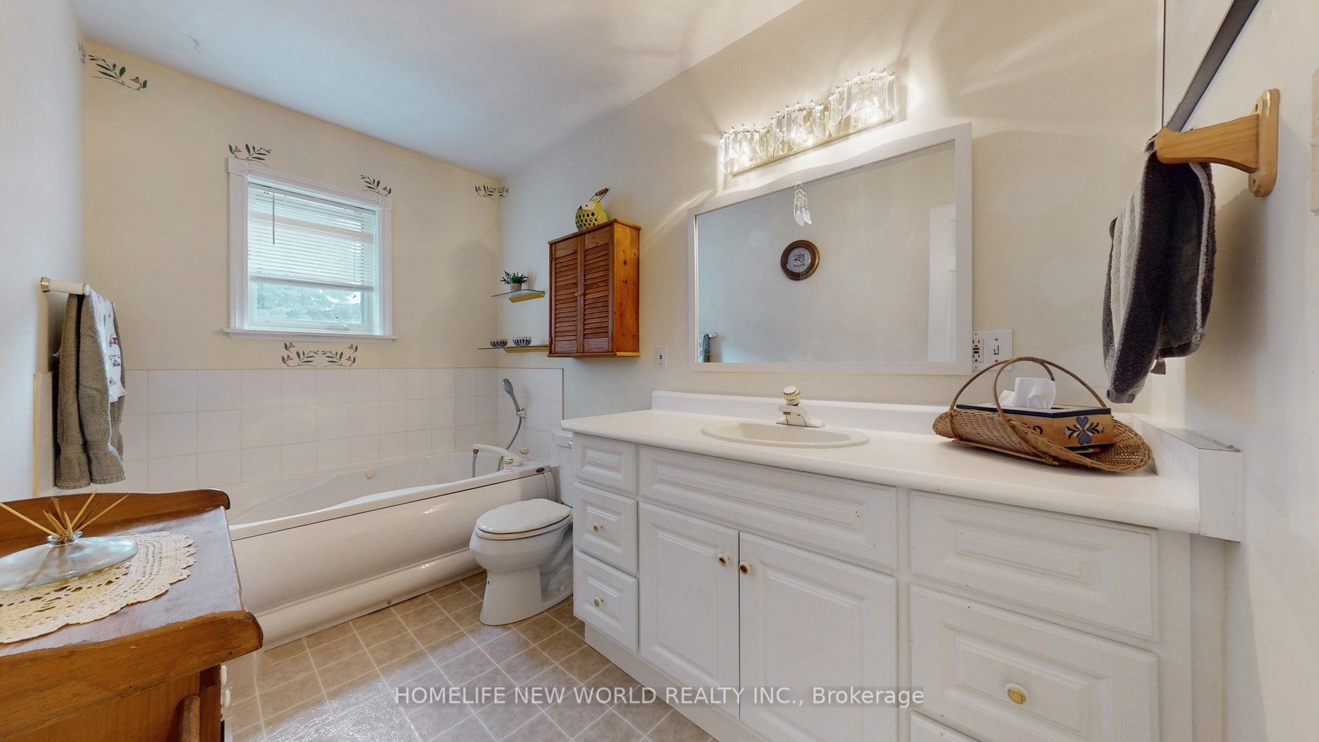 18770 Leslie Street Property Photo 29