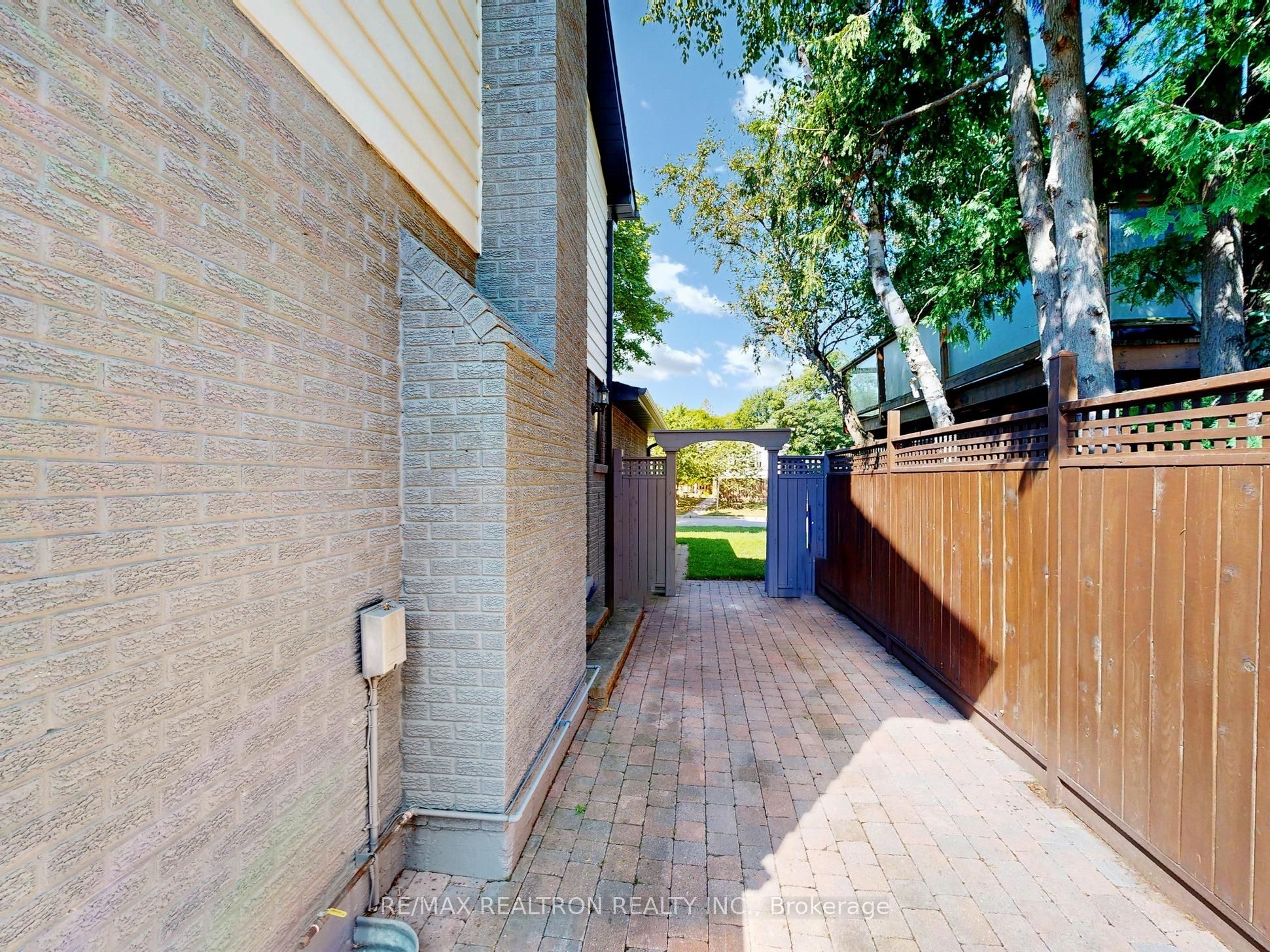 66 Chant Crescent Property Photo 37