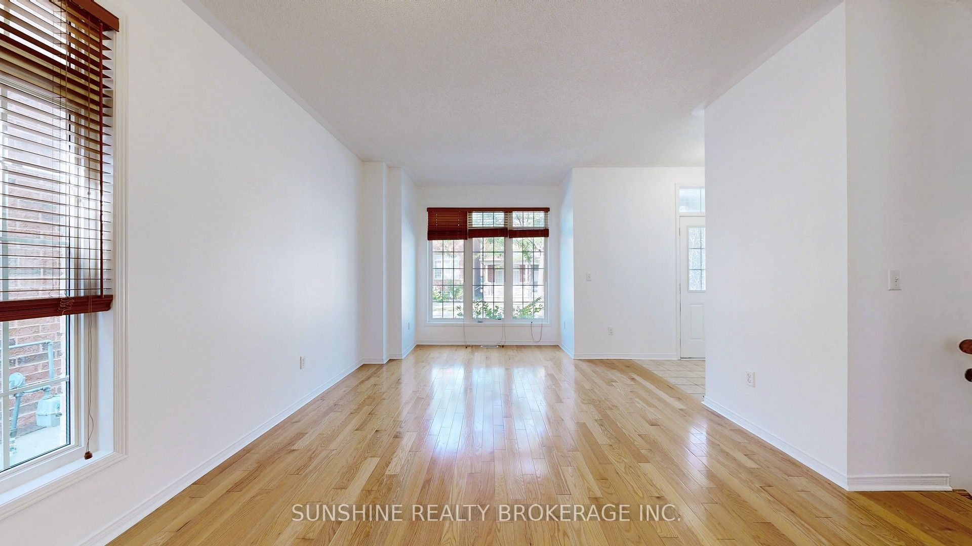 27 Harlan Street Property Photo 5
