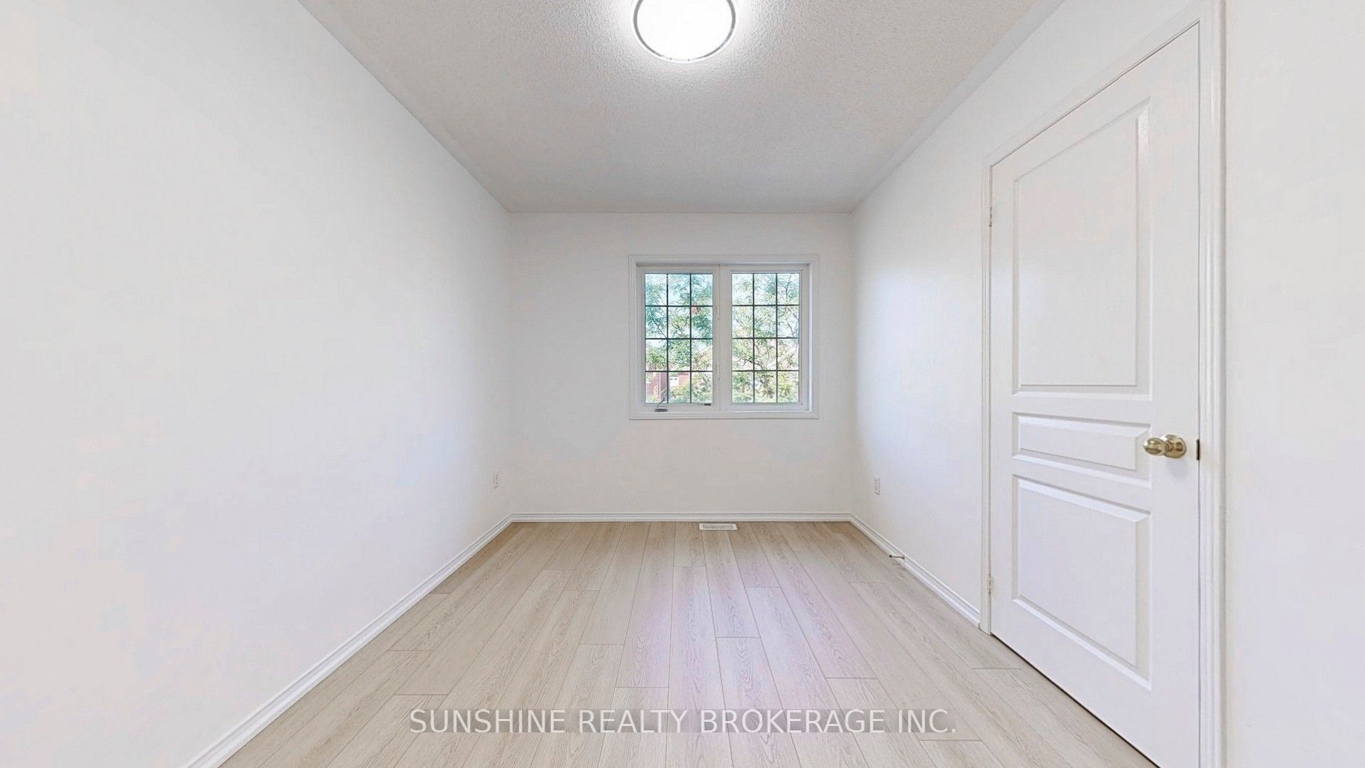 27 Harlan Street Property Photo 24