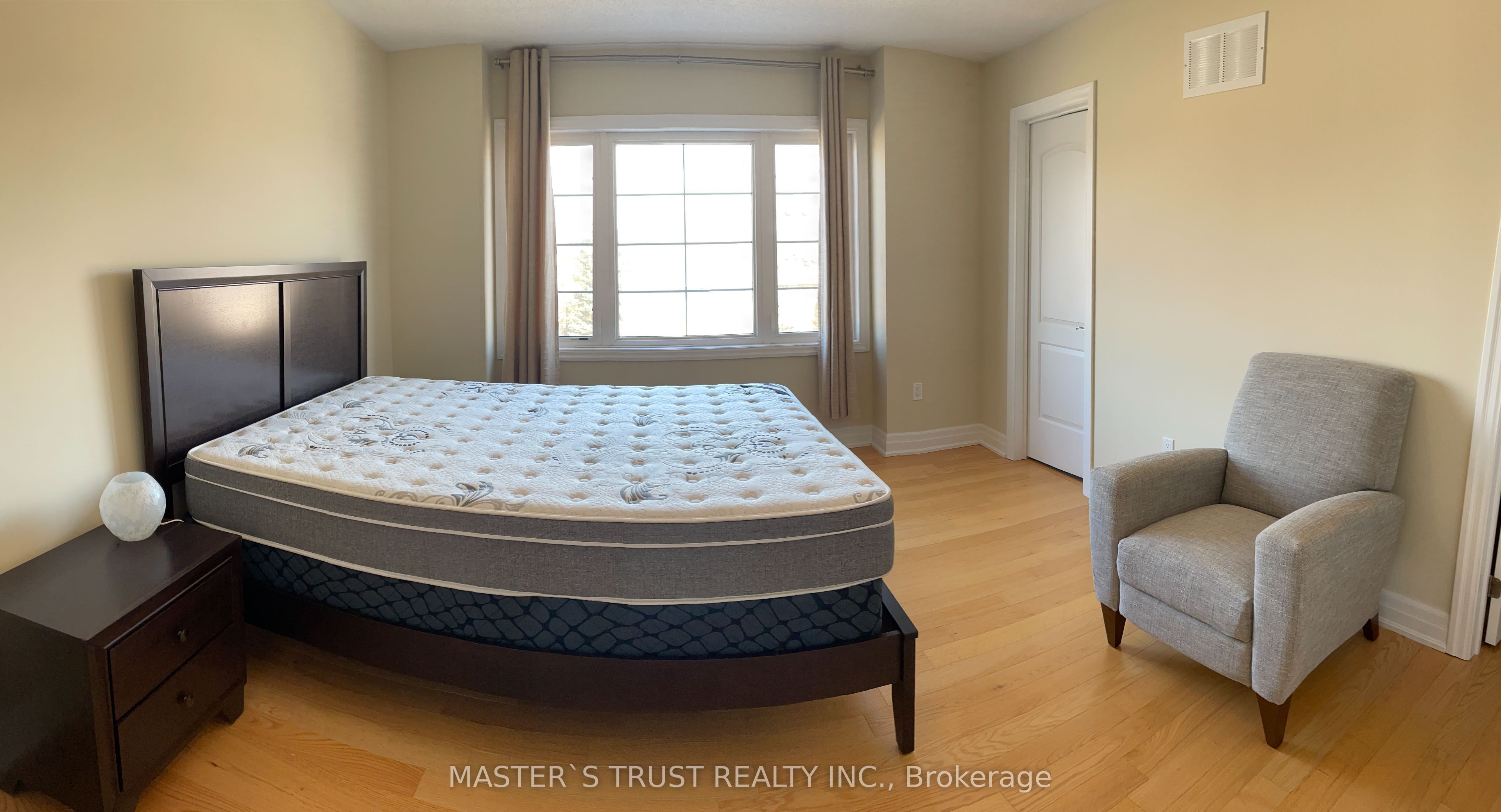 27 Beverley Glen Boulevard Property Photo 11