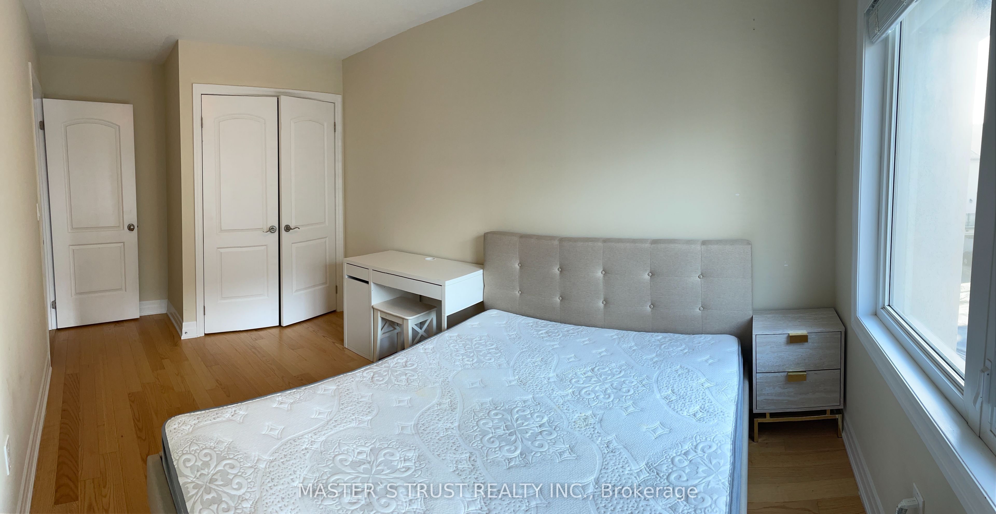 27 Beverley Glen Boulevard Property Photo 13
