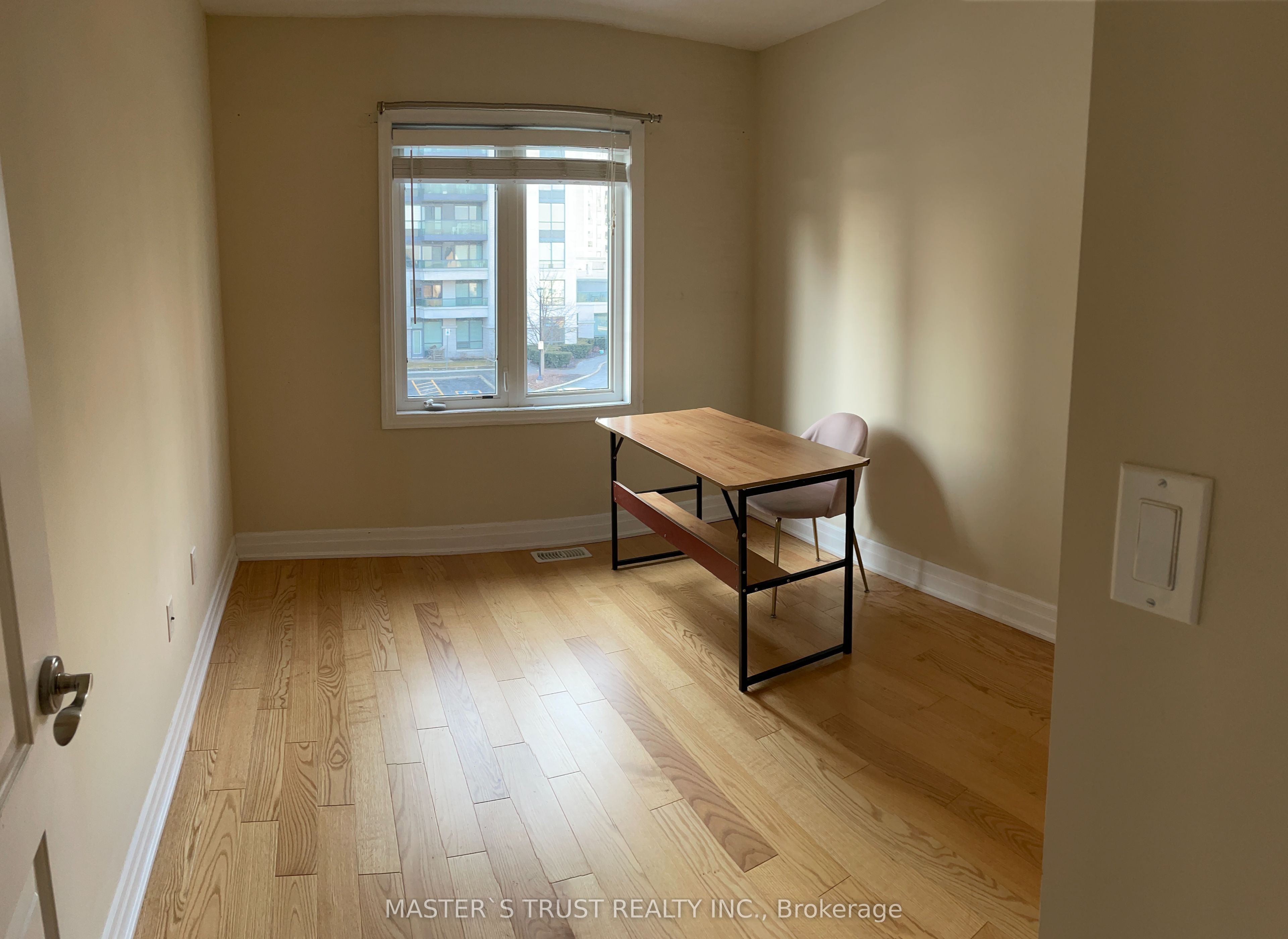 27 Beverley Glen Boulevard Property Photo 15