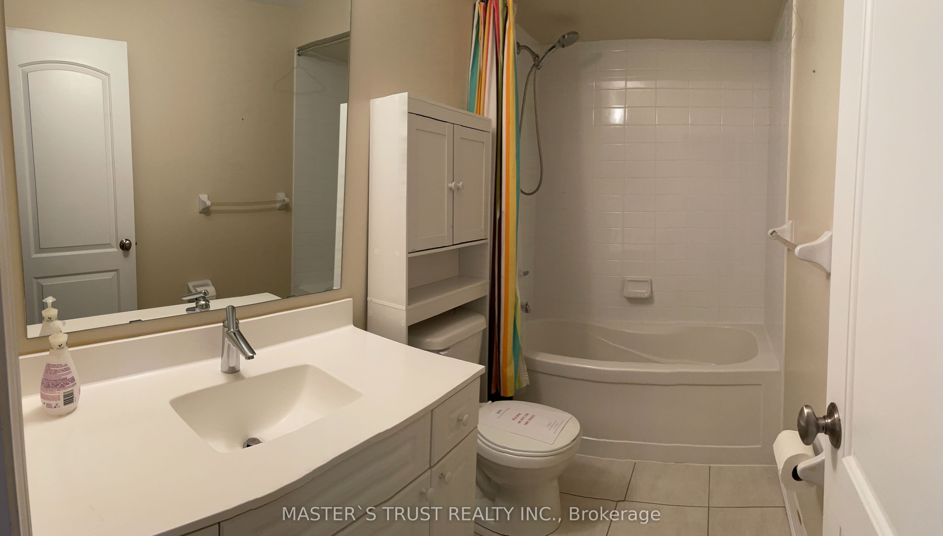 27 Beverley Glen Boulevard Property Photo 17