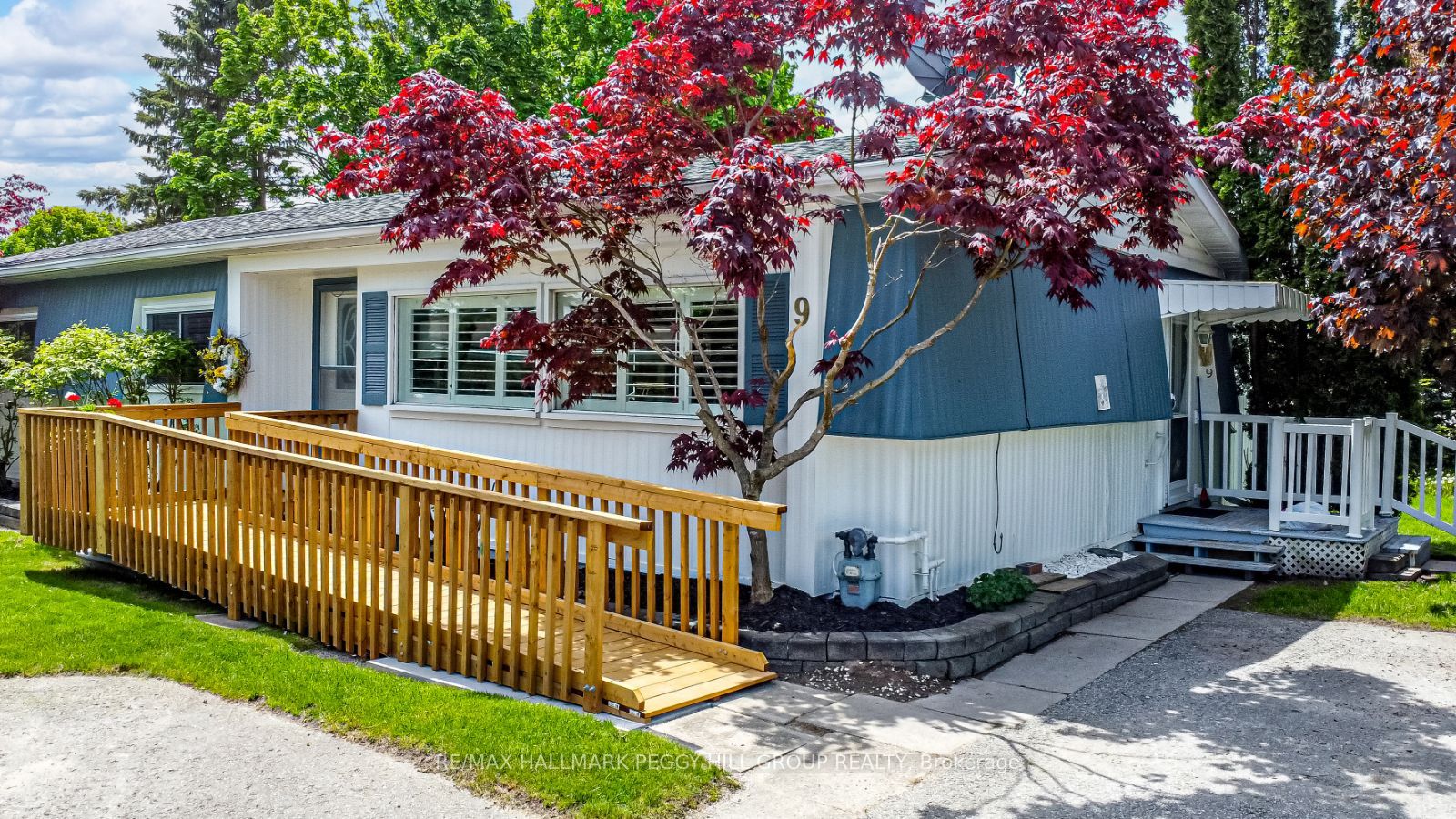 9 Green Glade Court Property Photo 1