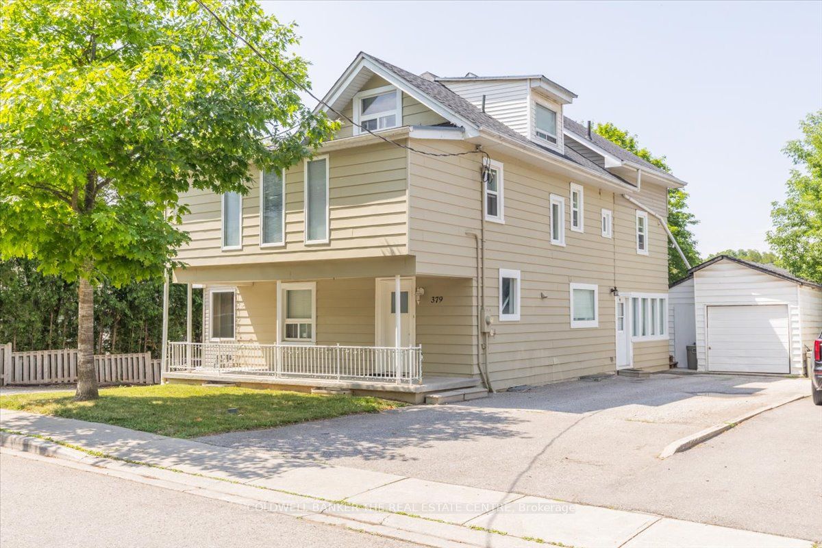 379 Simcoe Street Property Photo 1