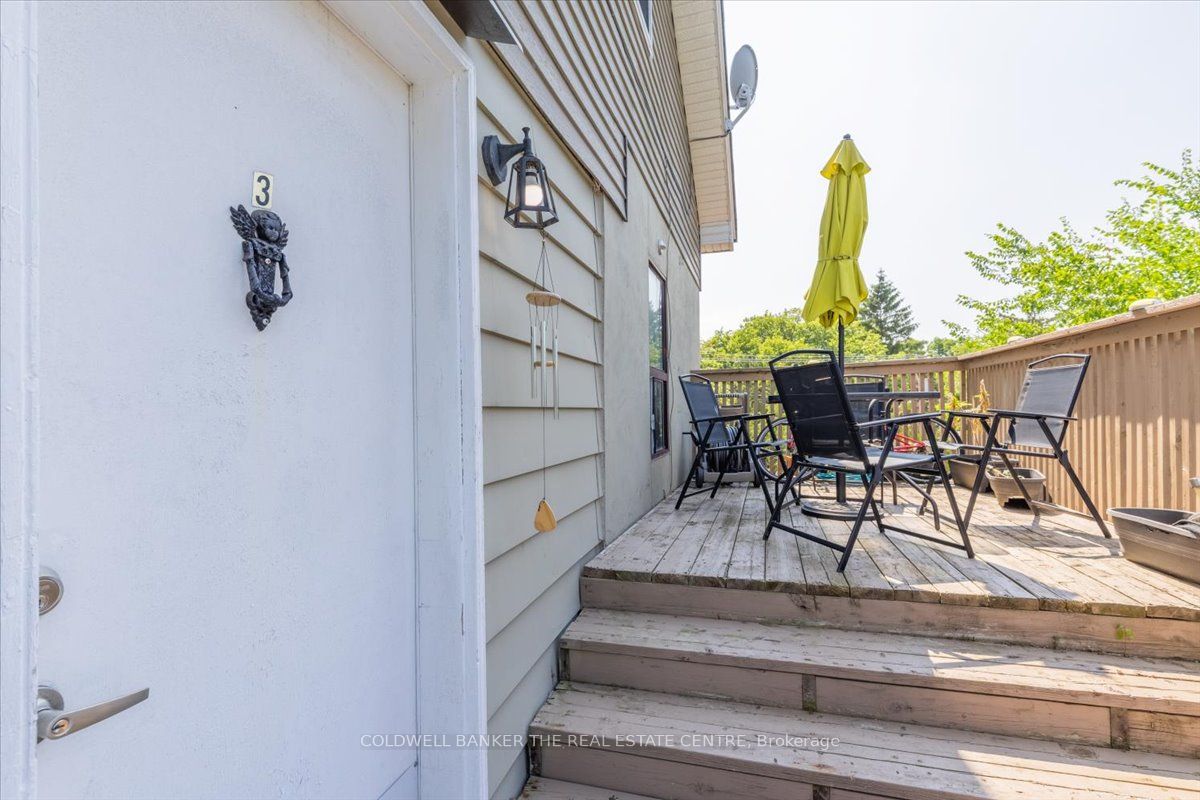 379 Simcoe Street Property Photo 28