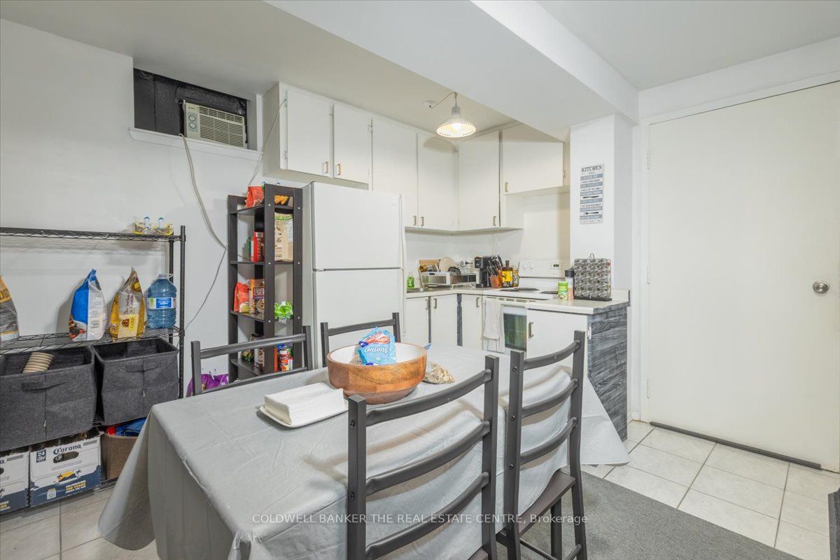 379 Simcoe Street Property Photo 39