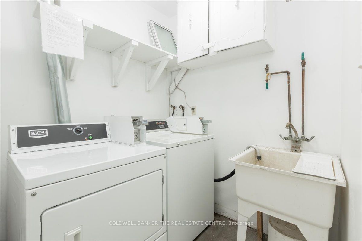 379 Simcoe Street Property Photo 43