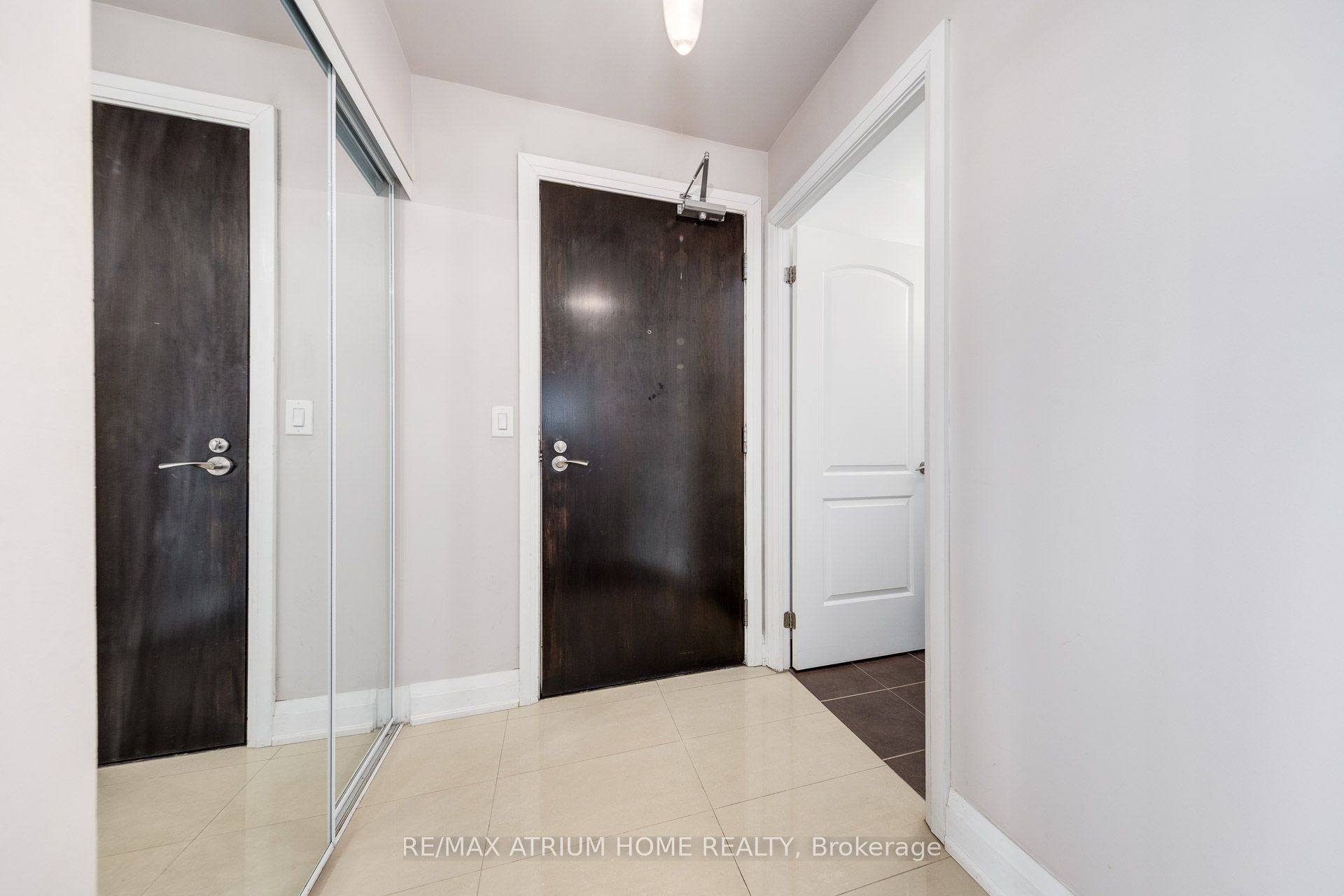 20 N Park Rd Property Photo 1