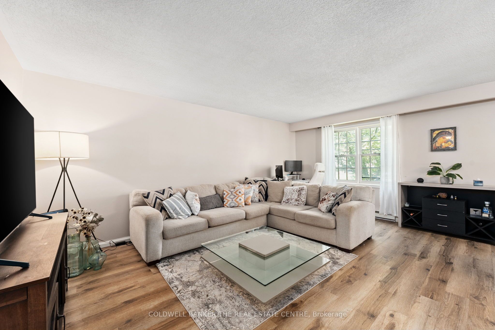 60 Pringle Avenue Property Photo 2