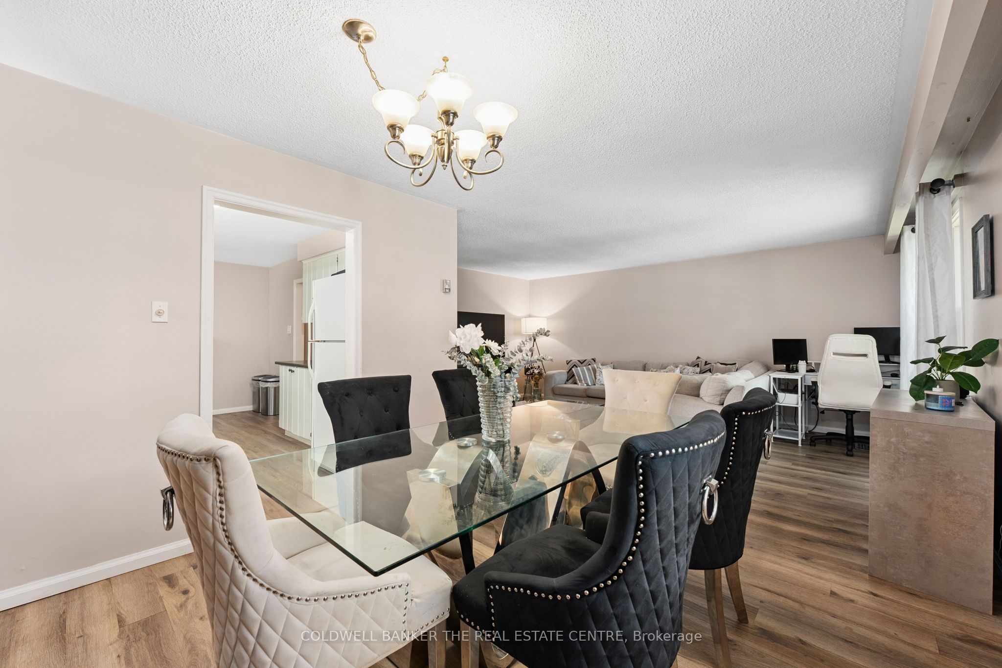 60 Pringle Avenue Property Photo 6