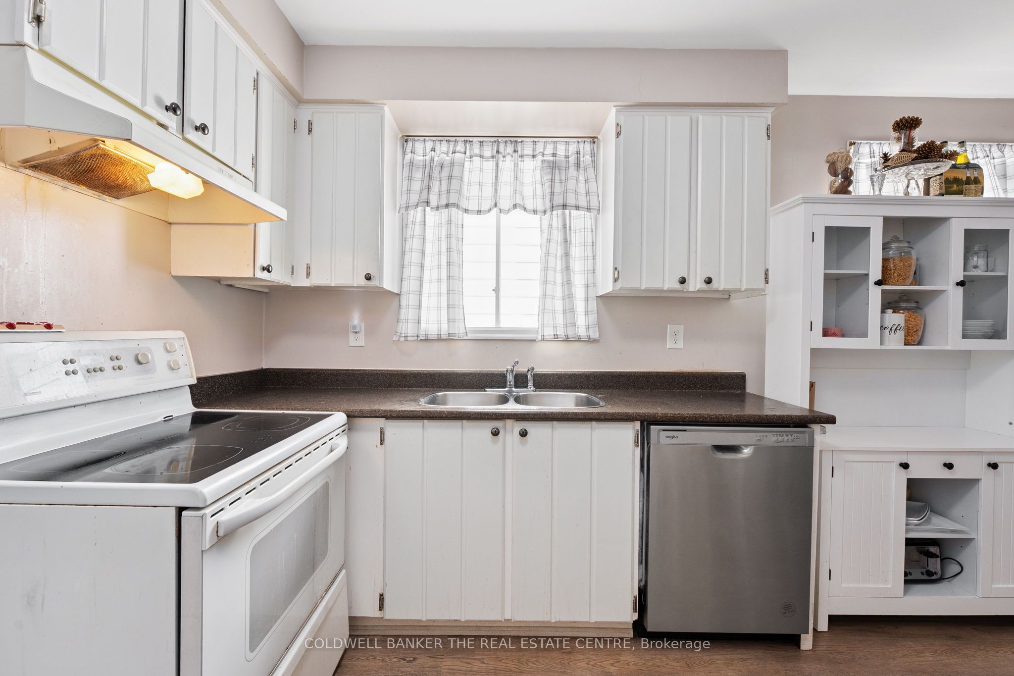 60 Pringle Avenue Property Photo 9