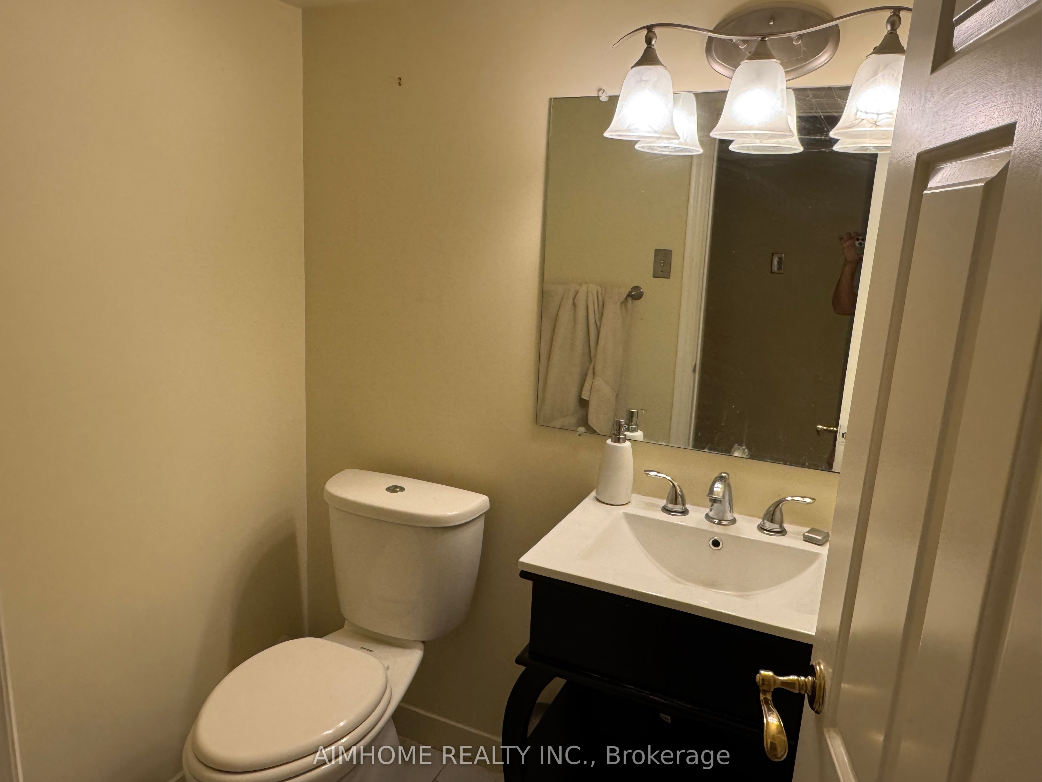 1 Rockley Court Property Photo 22