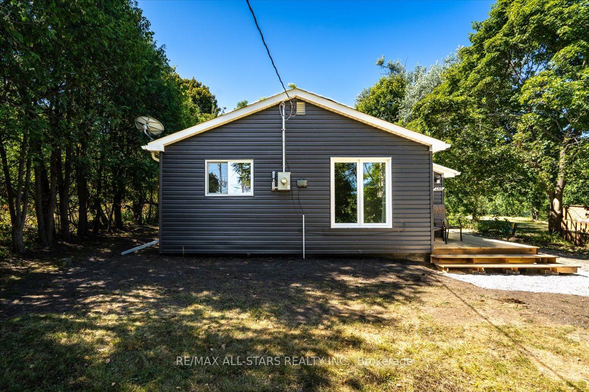 489 Bay Street Property Photo 26