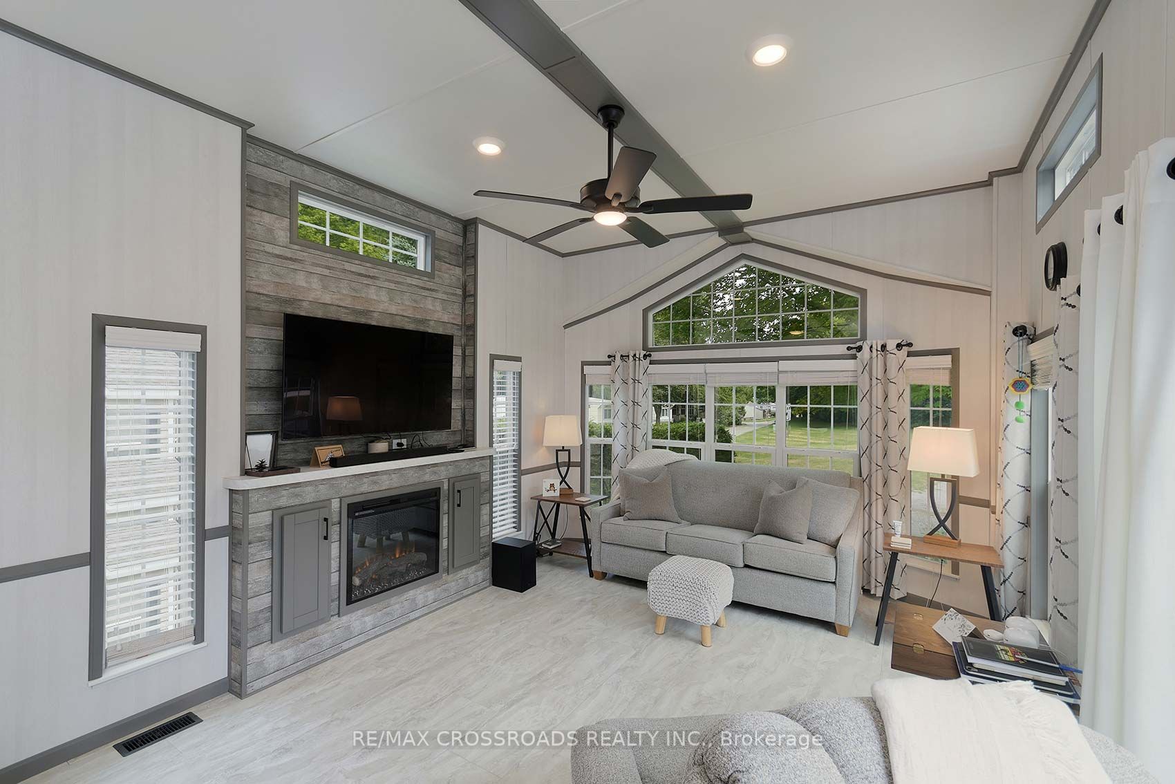 15014 Ninth Line Property Photo 5