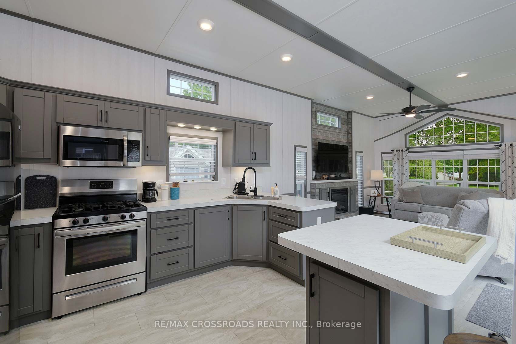 15014 Ninth Line Property Photo 11
