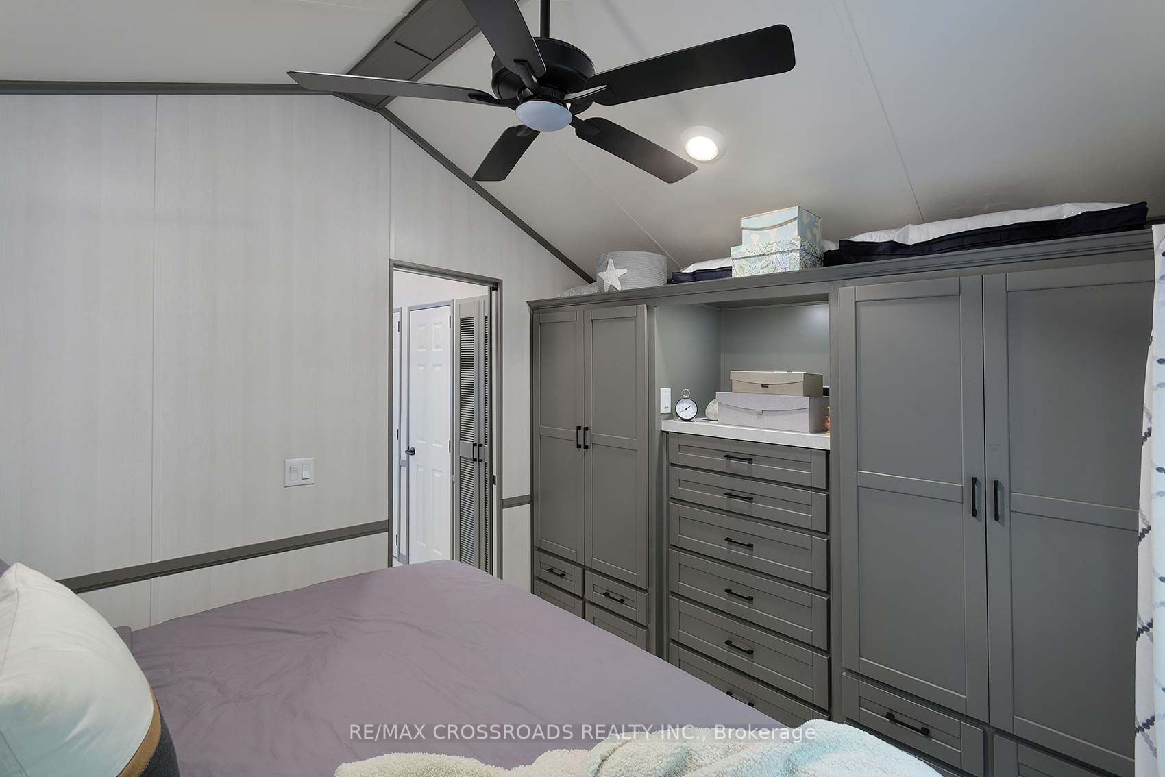 15014 Ninth Line Property Photo 18