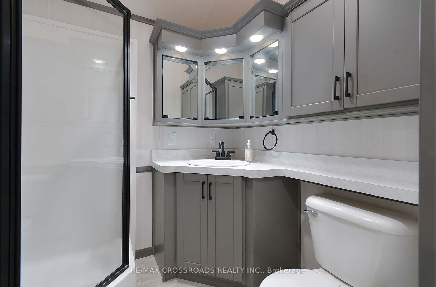 15014 Ninth Line Property Photo 20