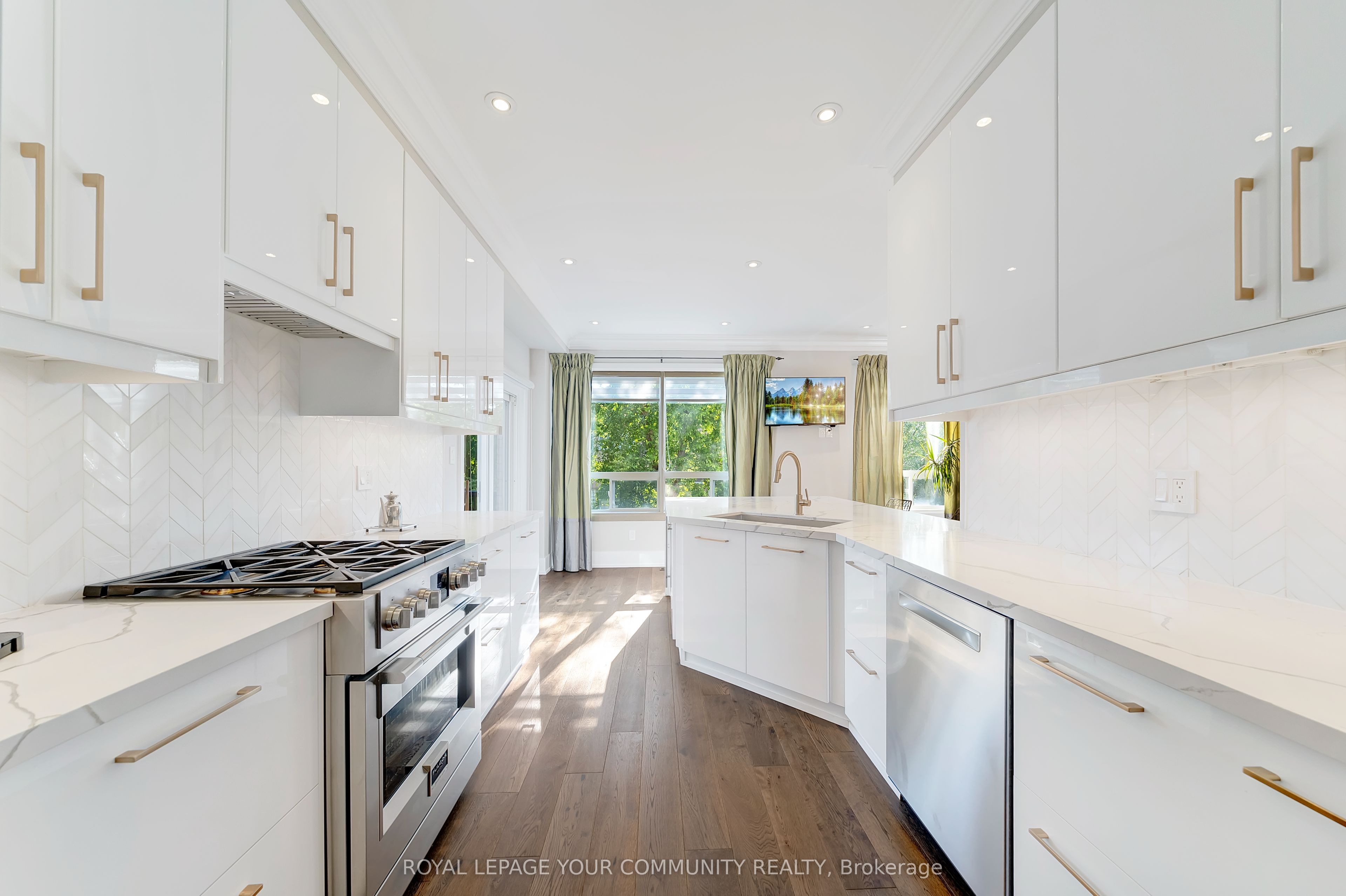 32 Wheatfield Drive Property Photo 12