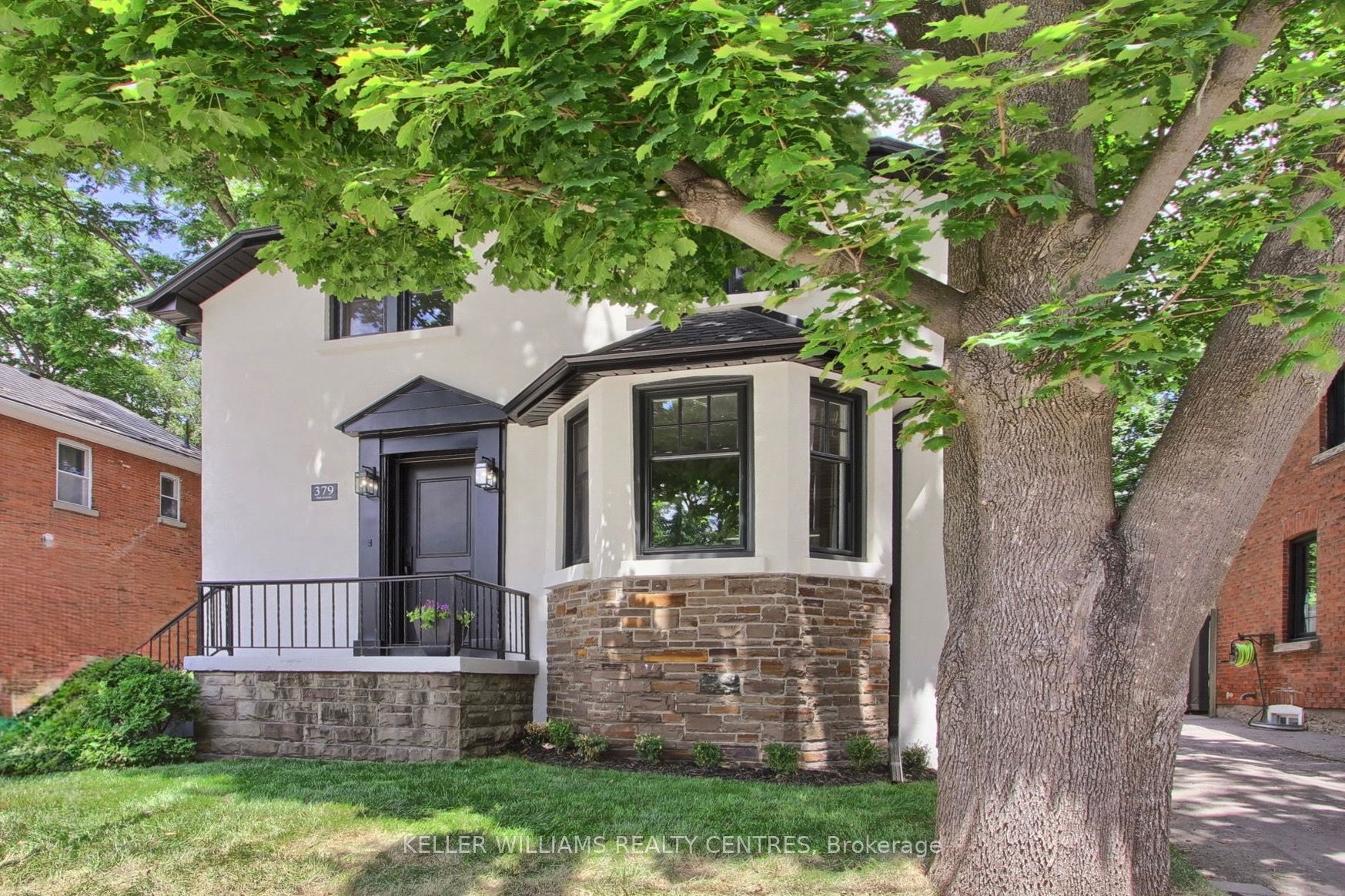 379 Park Avenue Property Photo 1