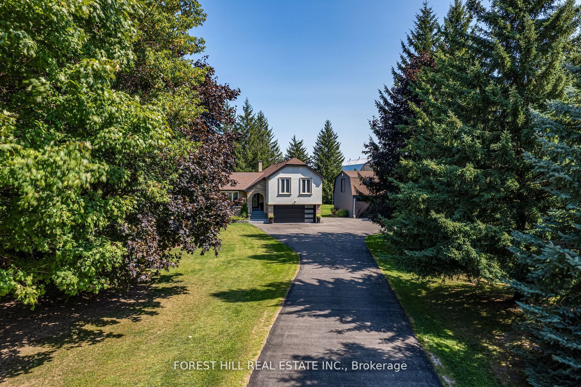 5837 Yonge Street Property Photo 1