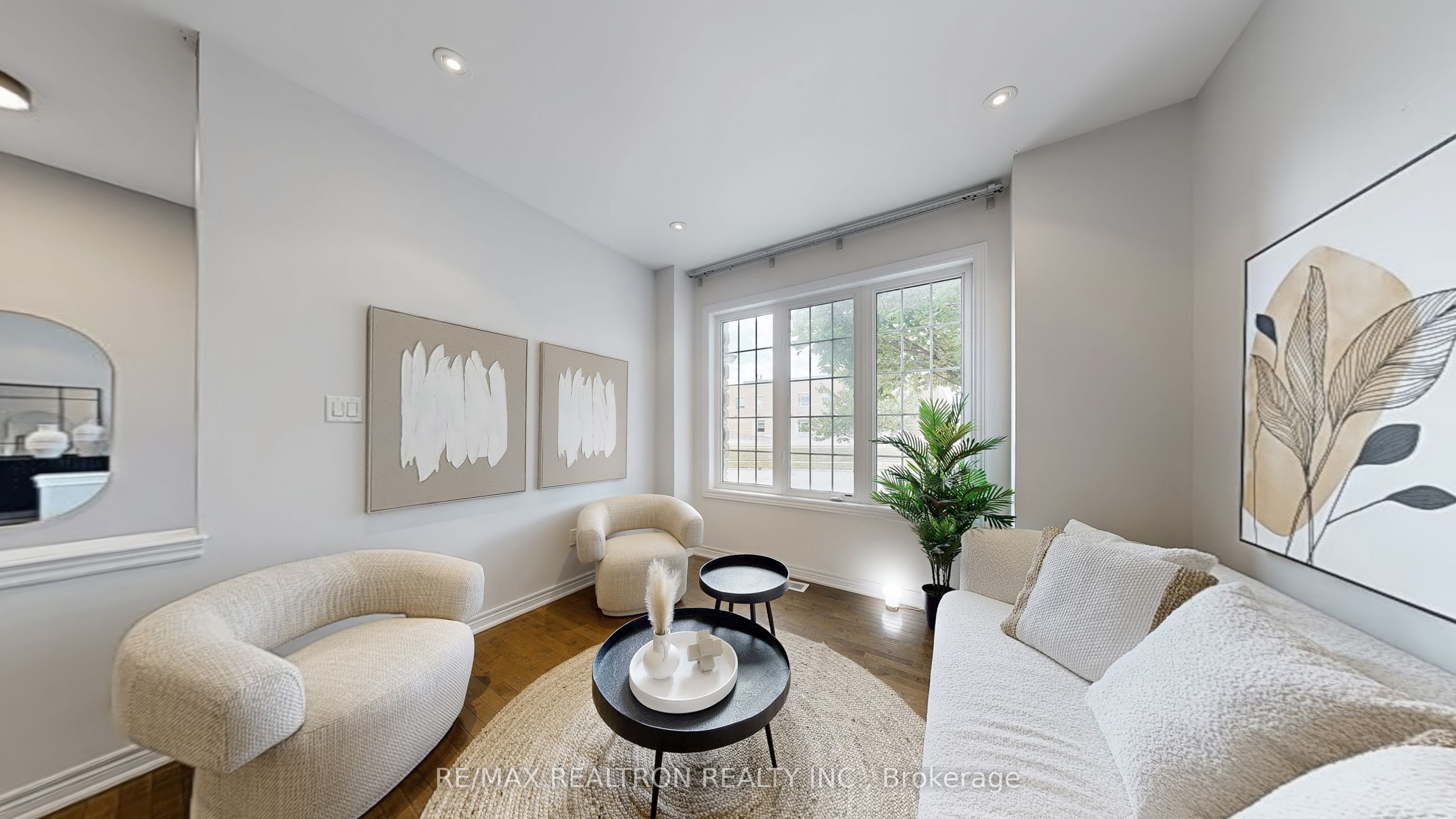 255 Selwyn Road Property Photo 3