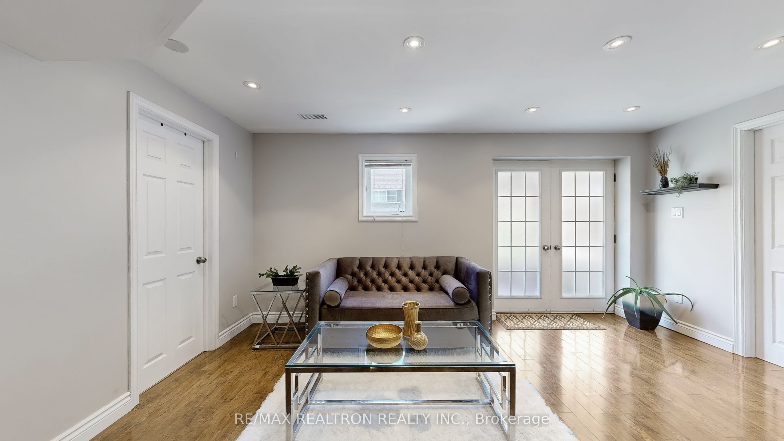 255 Selwyn Road Property Photo 42